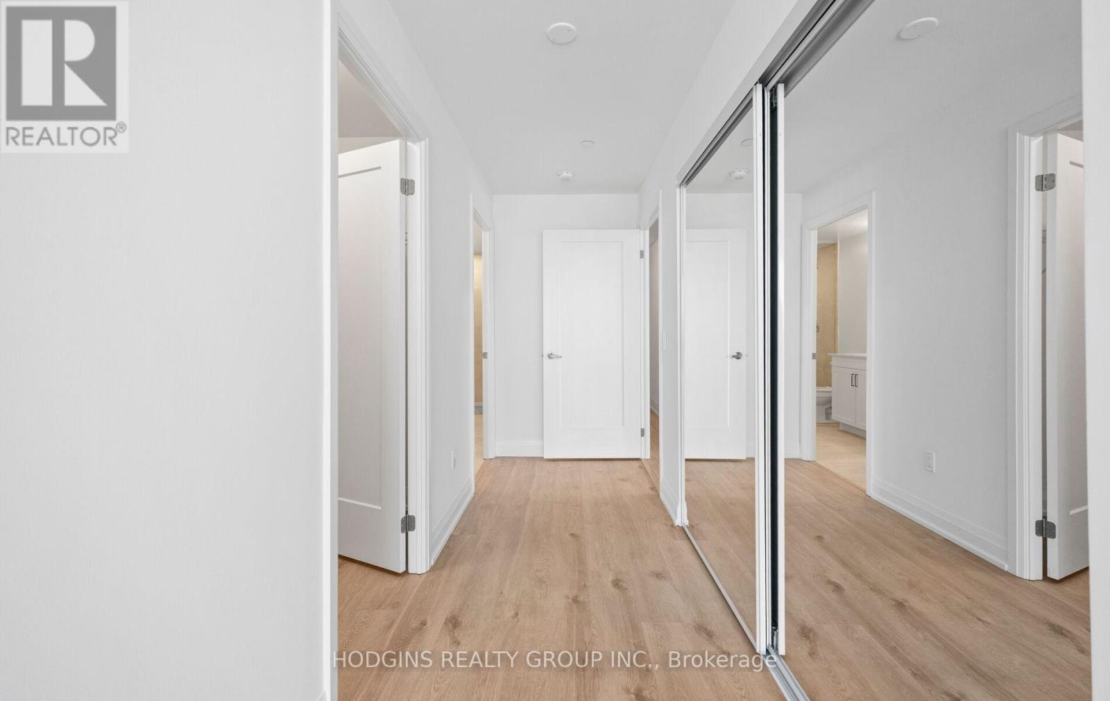 1711 - 1035 Southdown Road, Mississauga, Ontario  L5J 0A2 - Photo 26 - W12931106