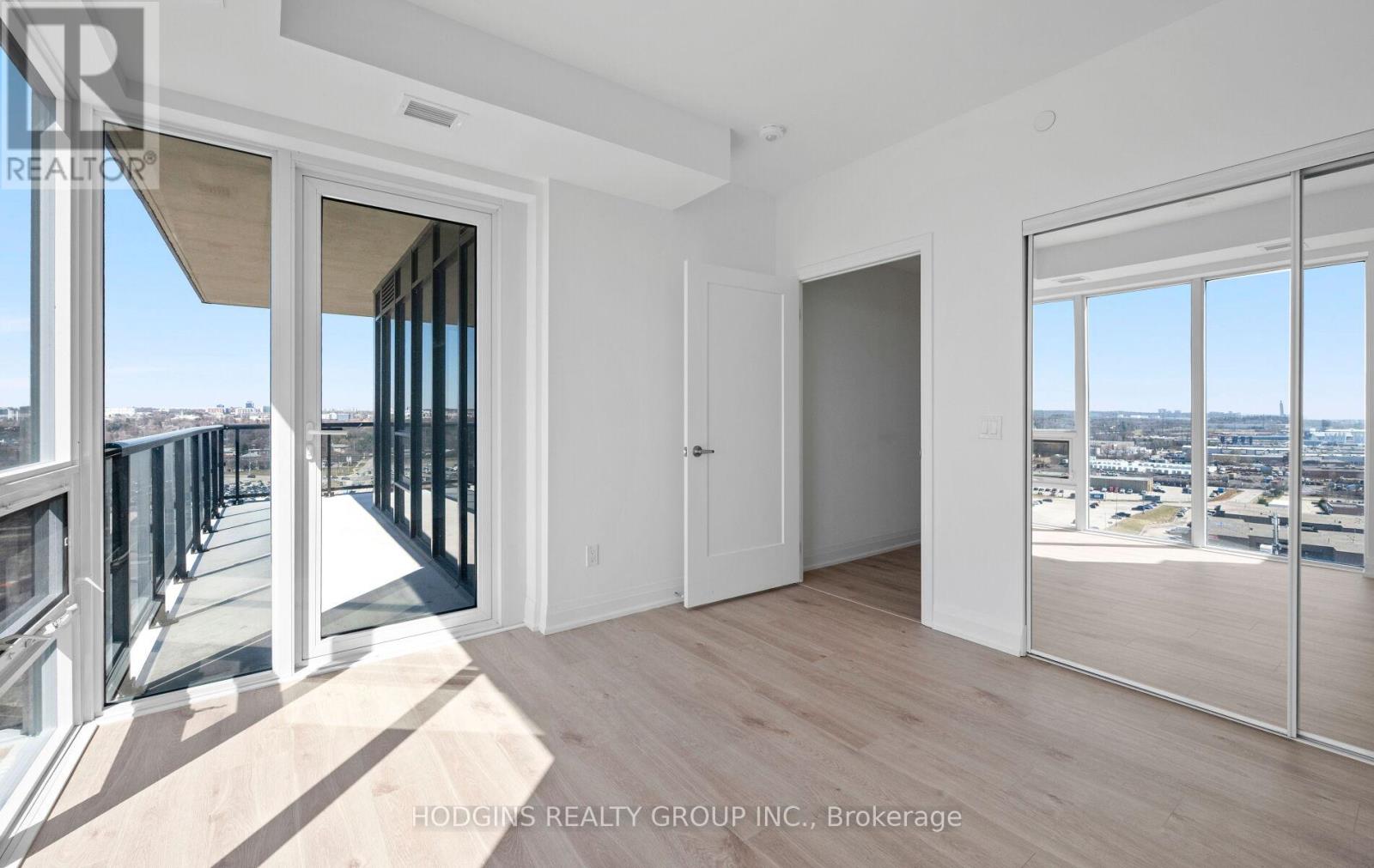 1711 - 1035 Southdown Road, Mississauga, Ontario  L5J 0A2 - Photo 30 - W12931106