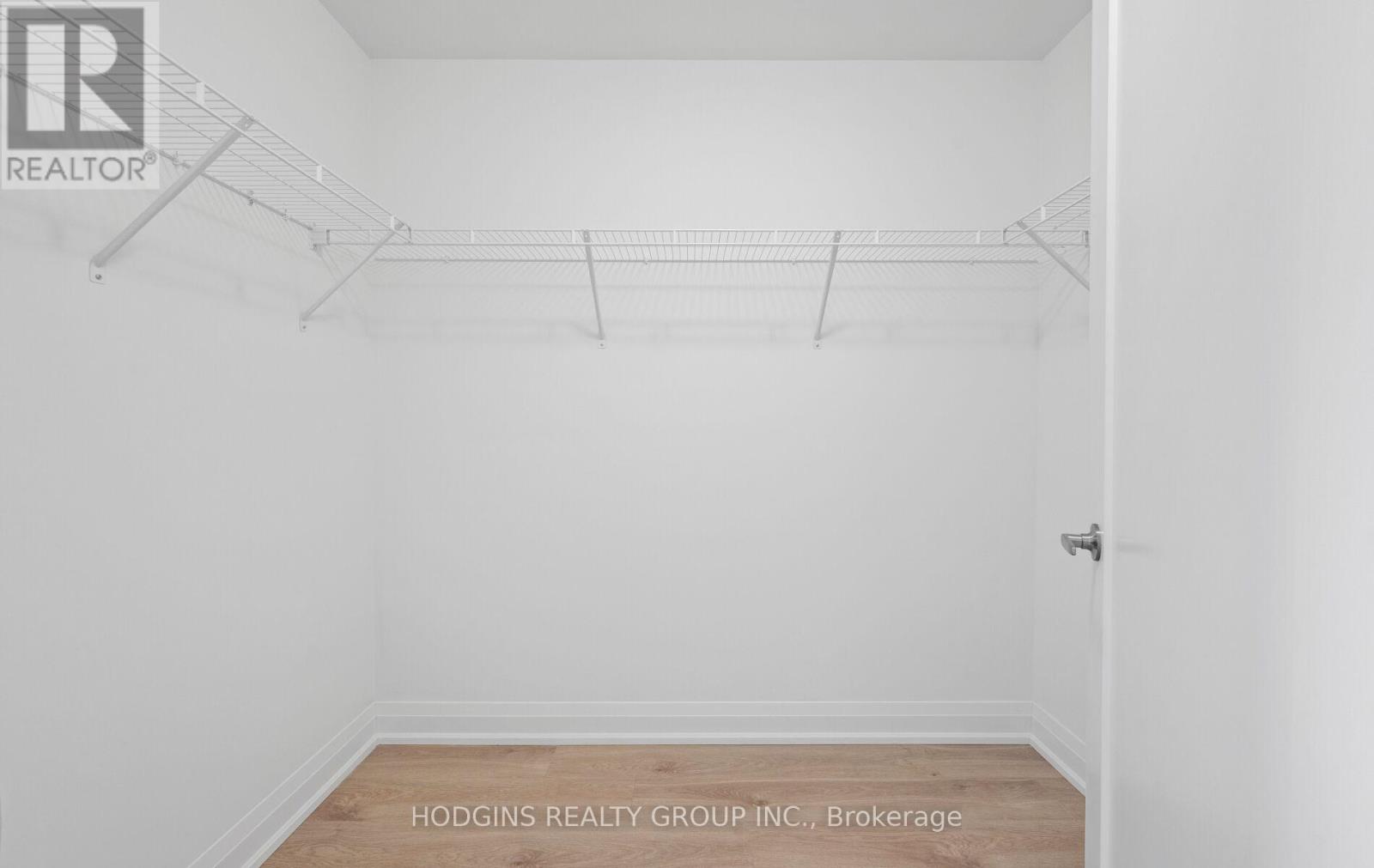 1711 - 1035 Southdown Road, Mississauga, Ontario  L5J 0A2 - Photo 27 - W12931106