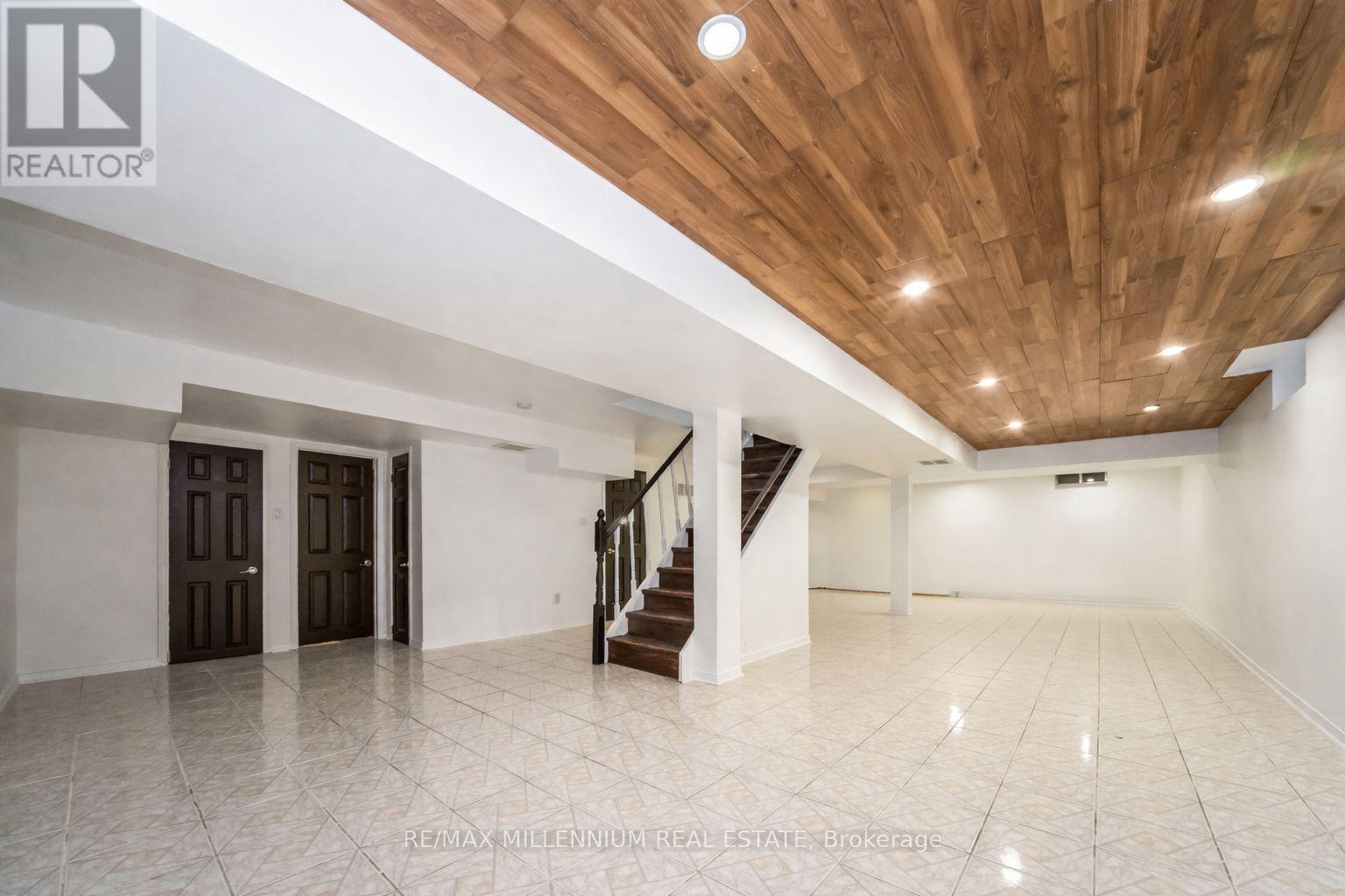 6881 Forest Park Drive, Mississauga, Ontario  L5N 6X7 - Photo 34 - W12952646