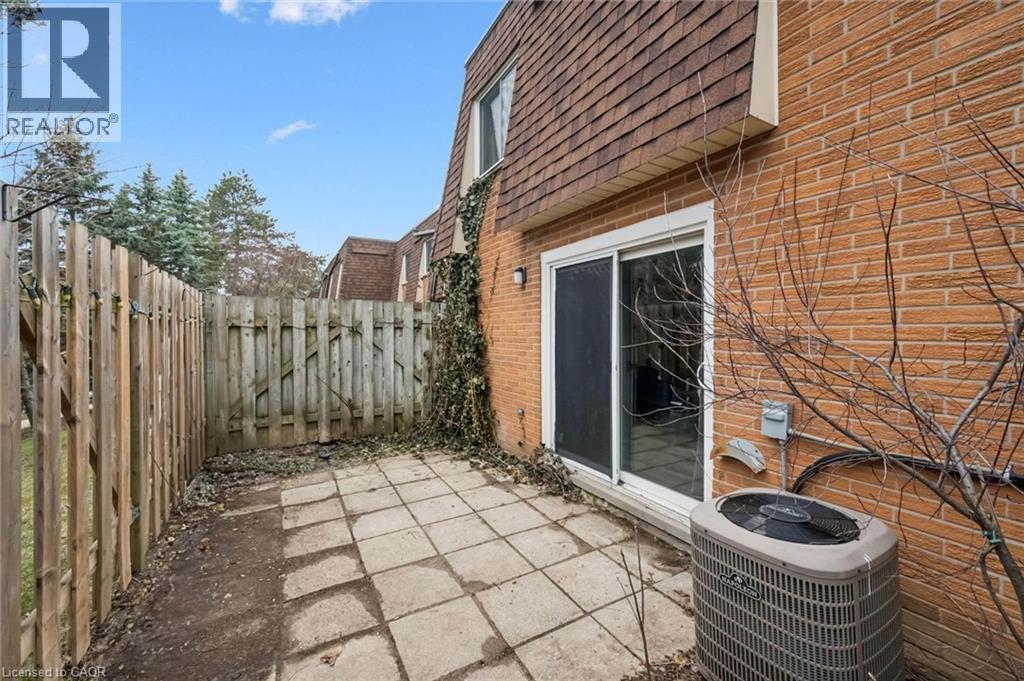 120 Country Club Drive Unit# 17, Guelph, Ontario  N1E 3K7 - Photo 13 - 40815891