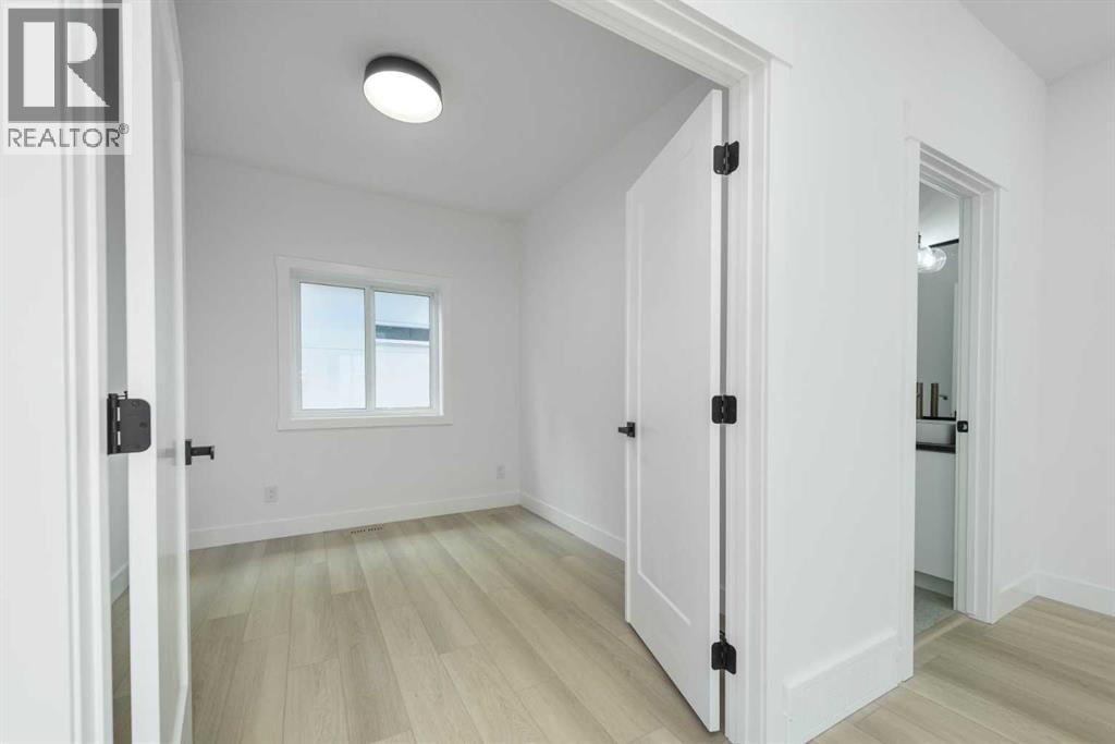 43 Saddlecrest Link NE, Calgary, Alberta  T3J 0Z3 - Photo 11 - A2296139