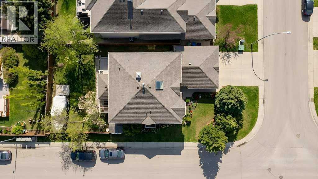 137 Simcrest Heights Sw, Calgary, Alberta  T3H 4K2 - Photo 30 - A2298291