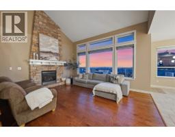 4 HICKORY DRIVE, Port Moody, British Columbia