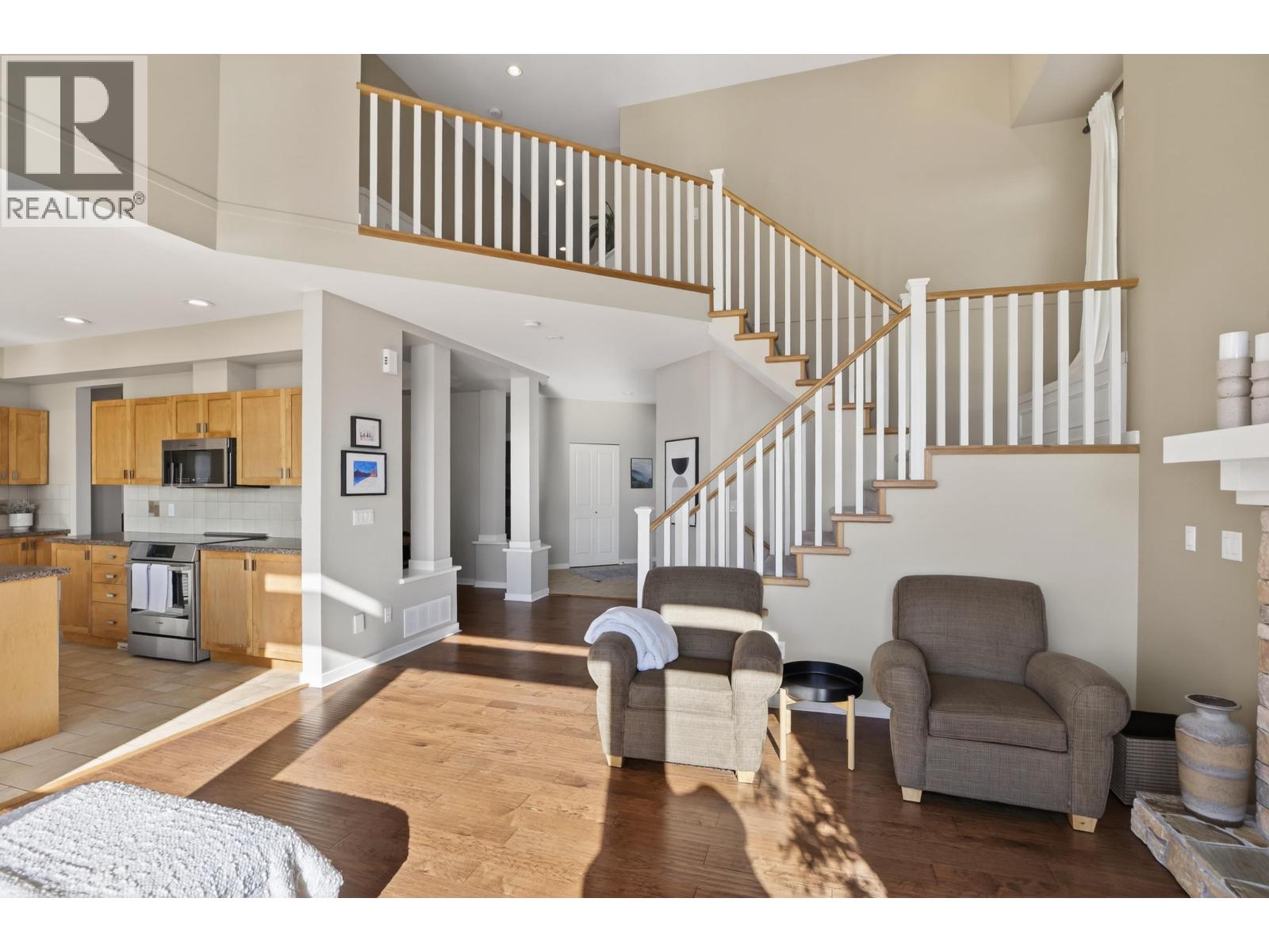 4 Hickory Drive, Port Moody, British Columbia  V3H 5L9 - Photo 6 - R3106266