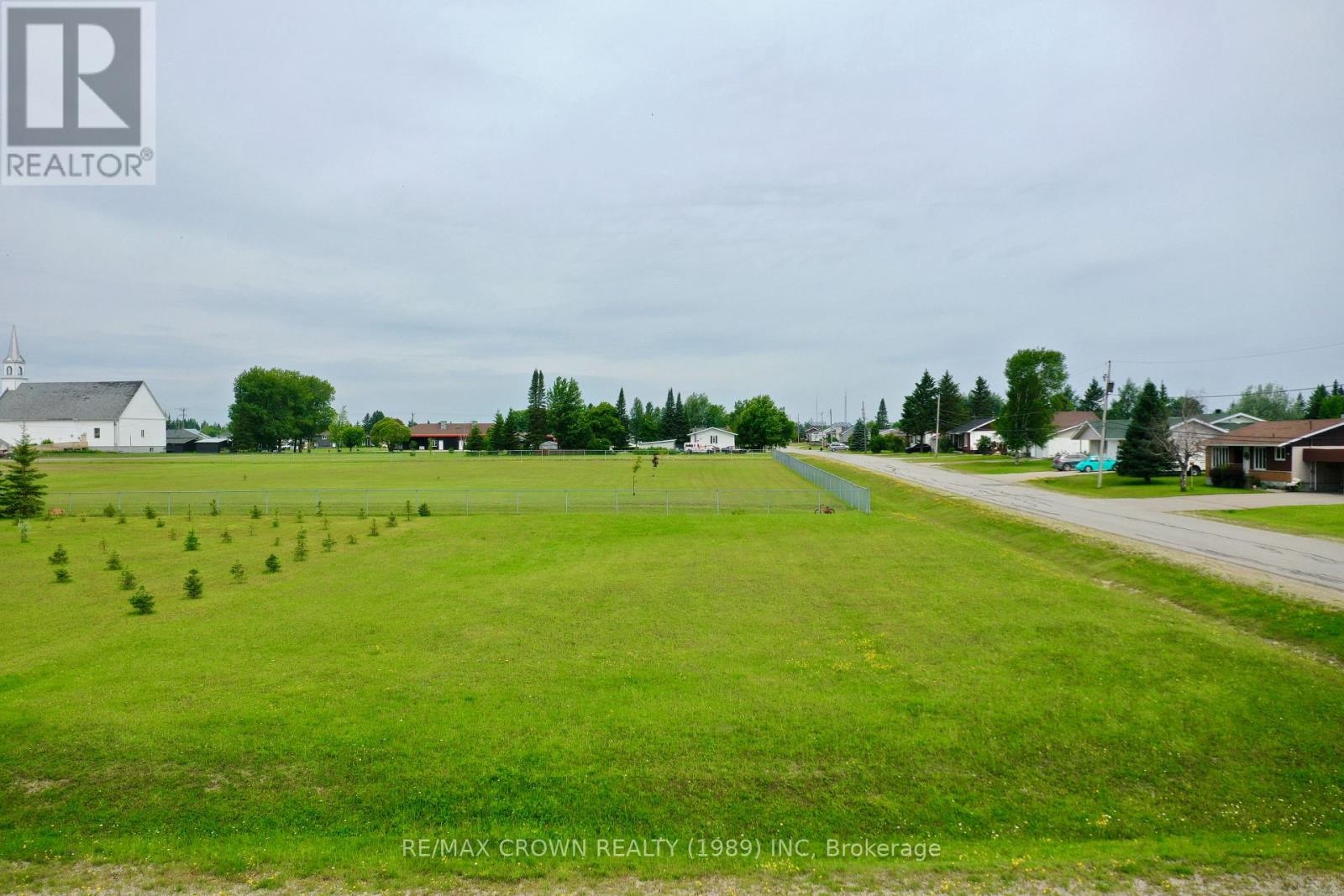 Val Rita-Harty - 11 Grenier Avenue, Kapuskasing, Ontario  P0L 2G0 - Photo 1 - T12952820