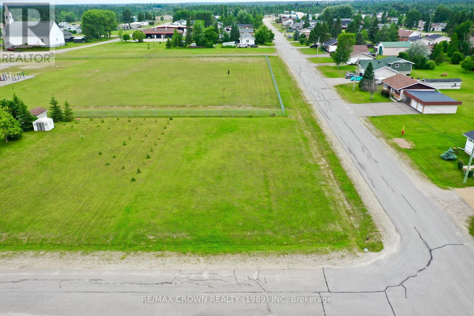 Val Rita-Harty - 11 Grenier Avenue, Kapuskasing, Ontario  P0L 2G0 - Photo 14 - T12952820