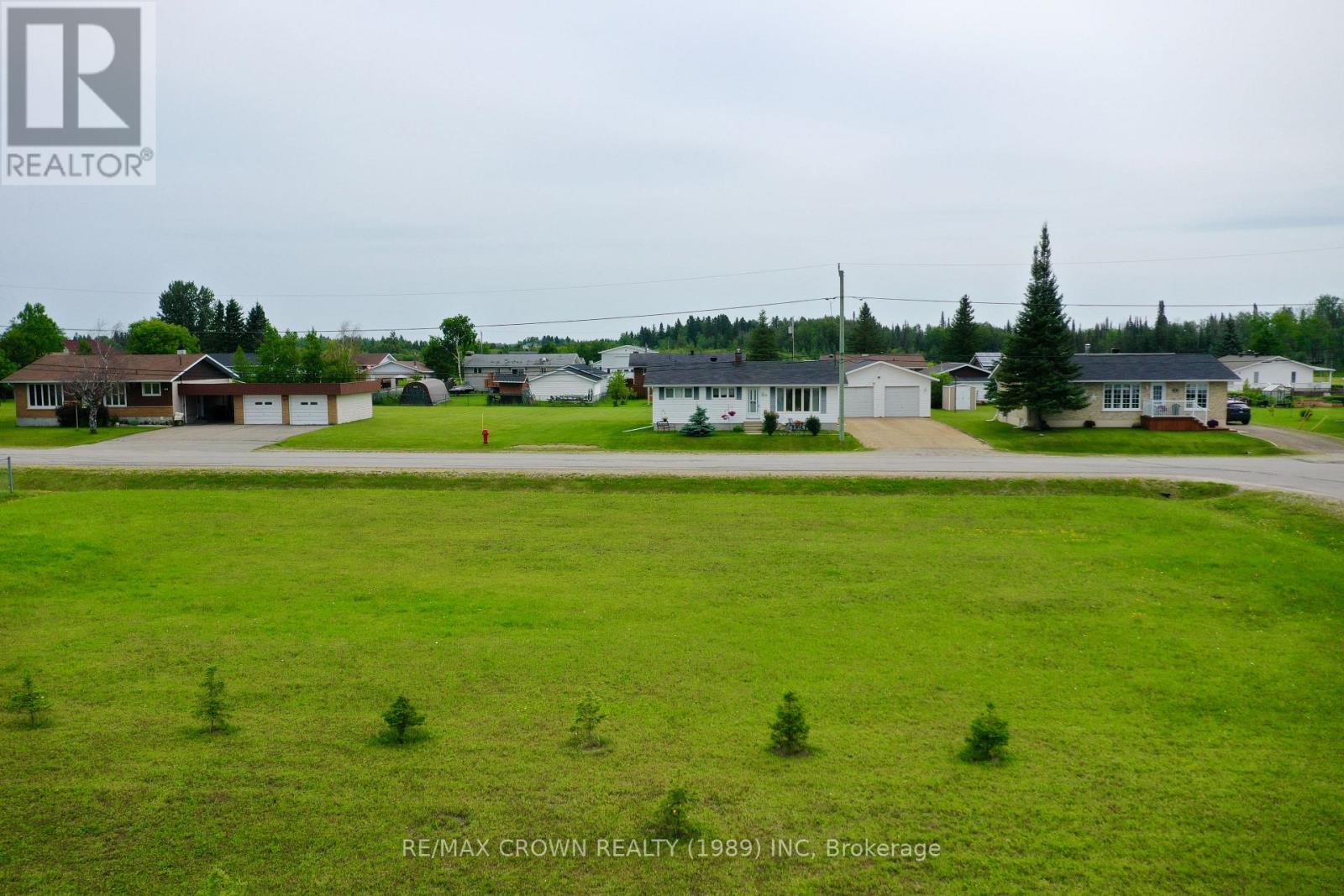Val Rita-Harty - 11 Grenier Avenue, Kapuskasing, Ontario  P0L 2G0 - Photo 9 - T12952820