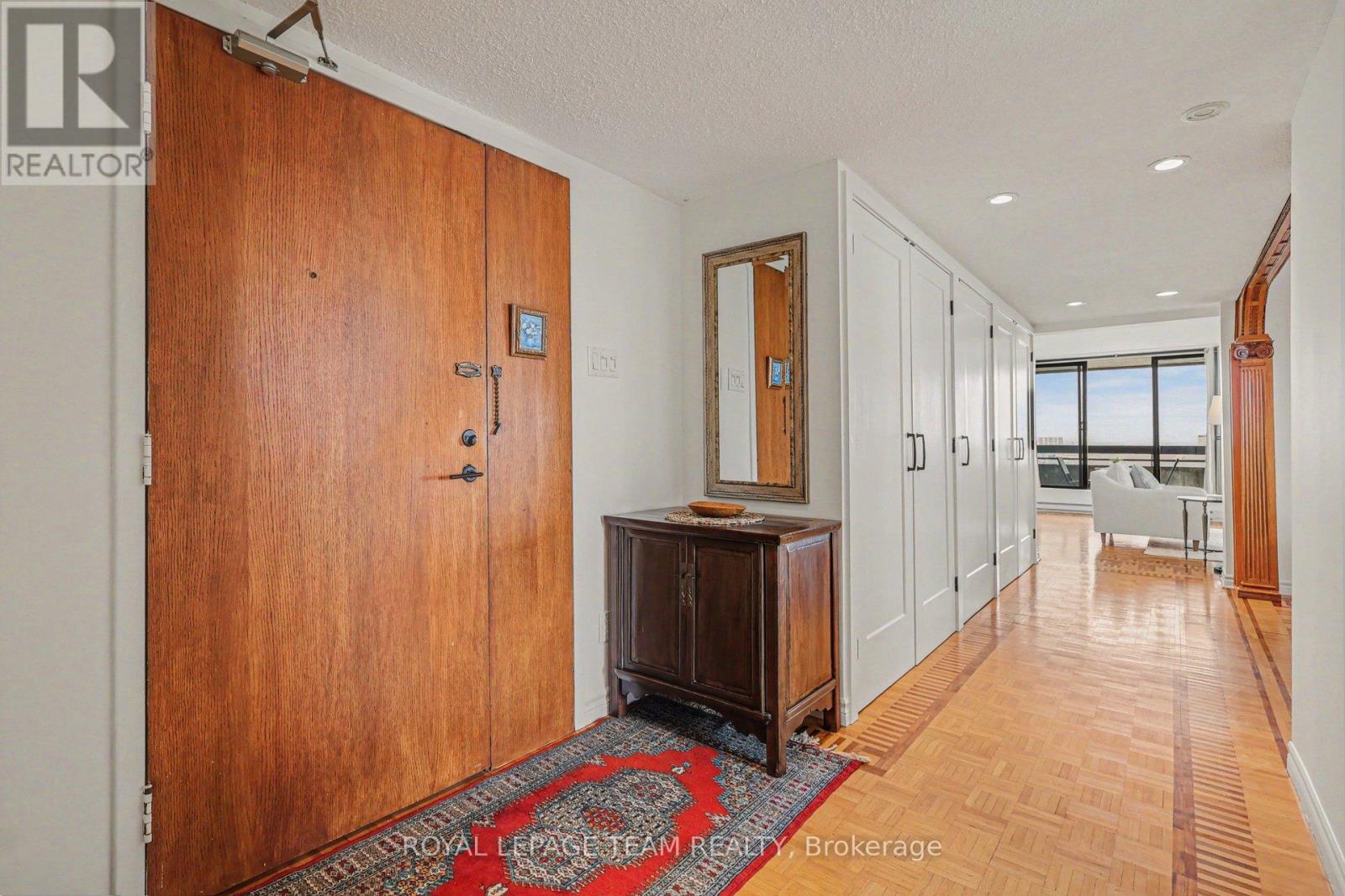 1701 - 20 The Driveway, Ottawa, Ontario  K2P 1C8 - Photo 4 - X12952804