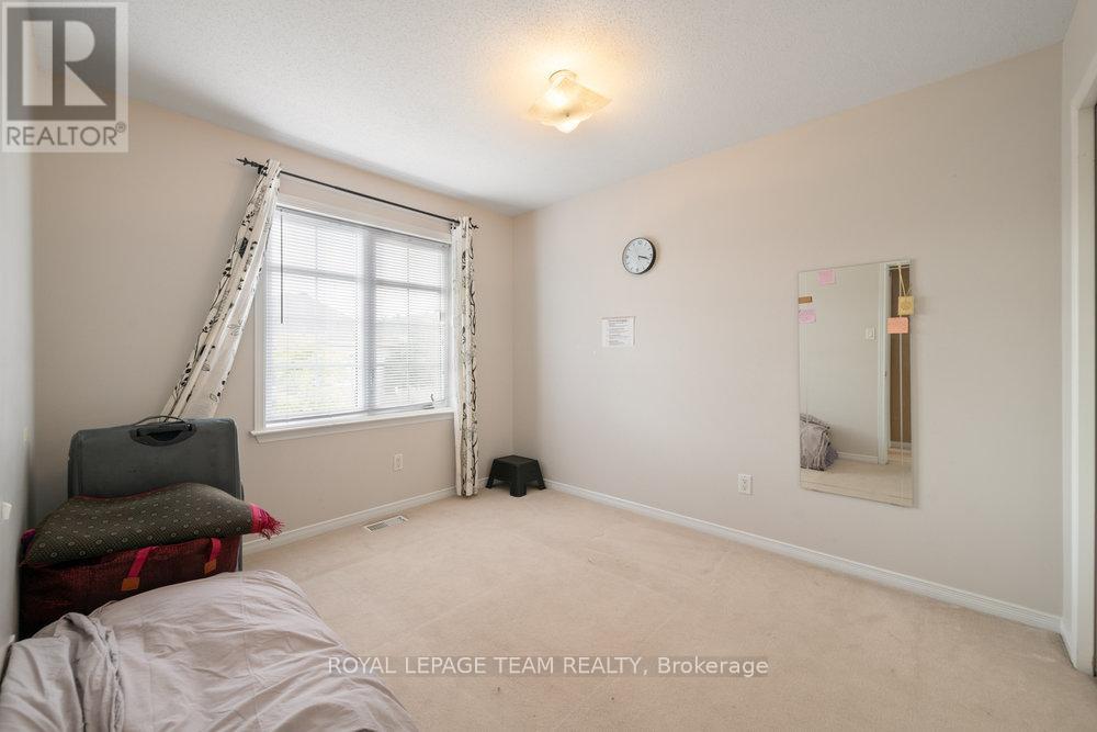 243 Royal Gala Private, Ottawa, Ontario  K1B 1C7 - Photo 11 - X12952876