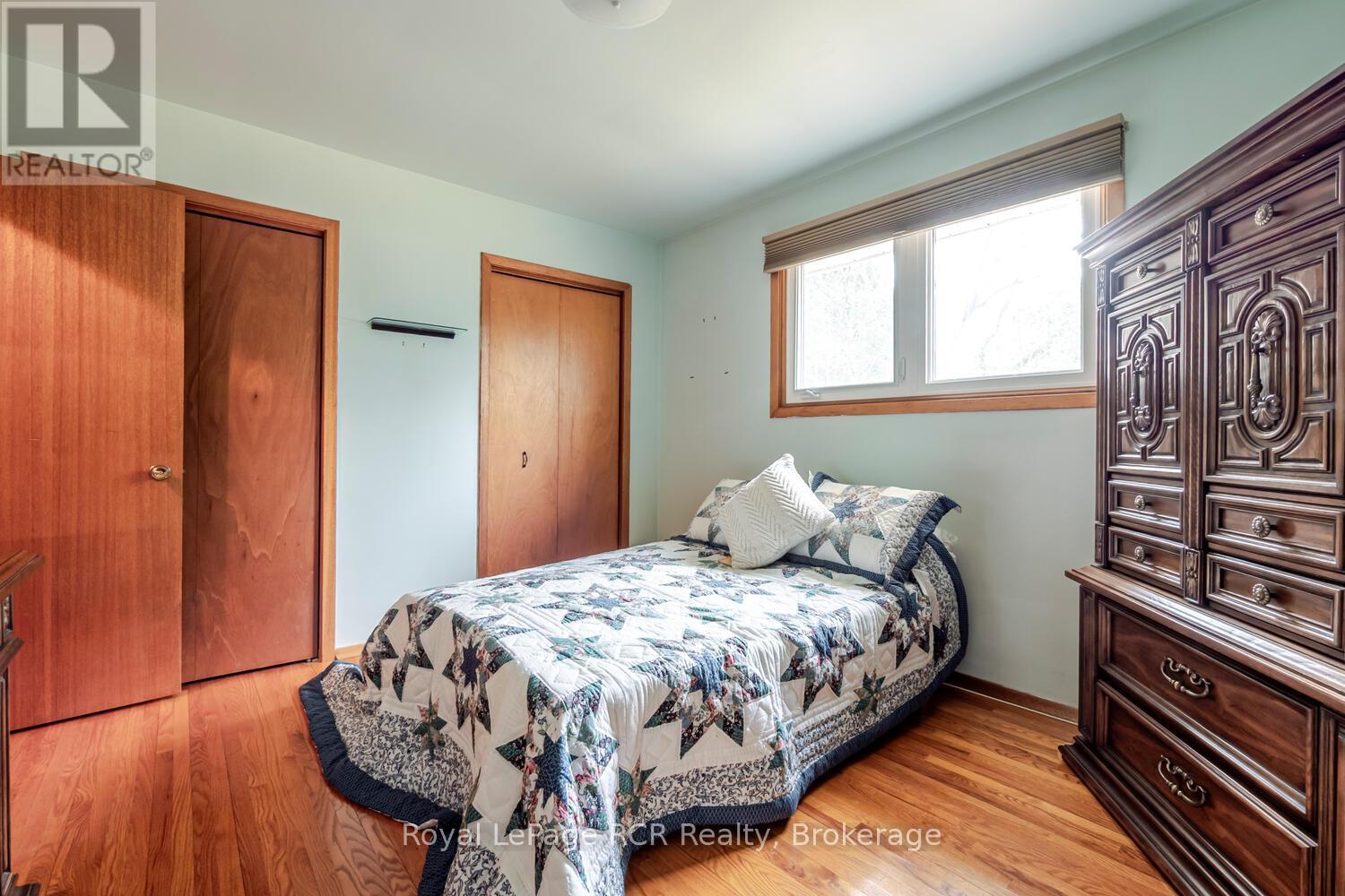 147 Finden Street, Georgian Bluffs, Ontario  N4K 6V5 - Photo 9 - X12952648