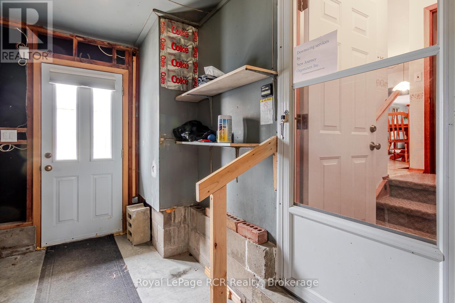 147 Finden Street, Georgian Bluffs, Ontario  N4K 6V5 - Photo 11 - X12952648