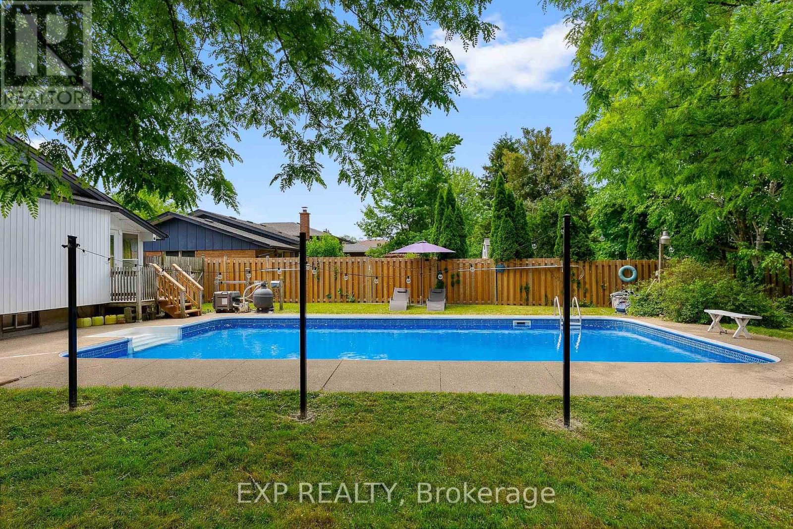 6937 Waterloo Drive, Niagara Falls, Ontario  L2J 1E3 - Photo 37 - X12952856