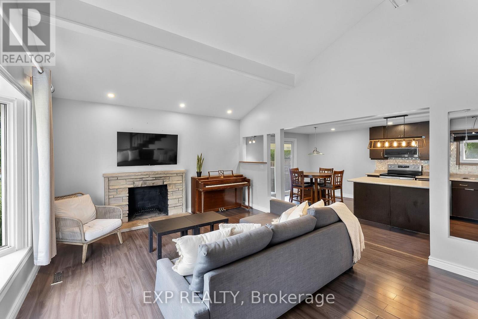 6937 Waterloo Drive, Niagara Falls, Ontario  L2J 1E3 - Photo 6 - X12952856