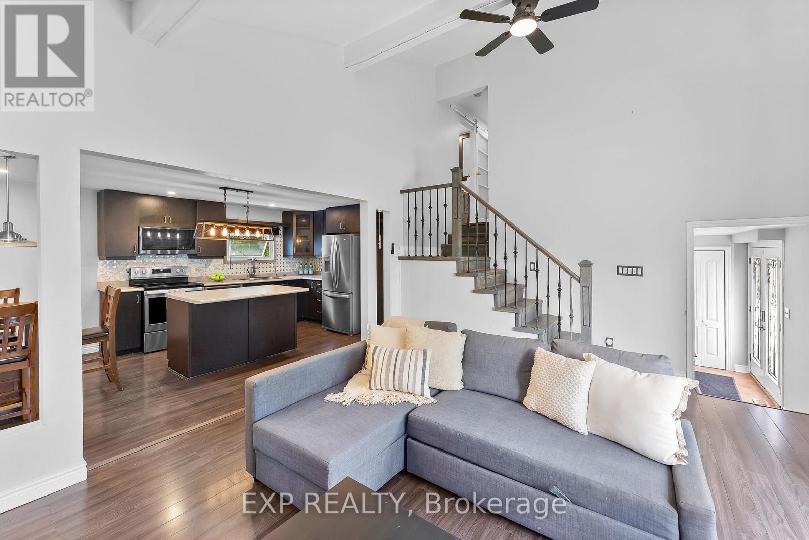 6937 Waterloo Drive, Niagara Falls, Ontario  L2J 1E3 - Photo 8 - X12952856