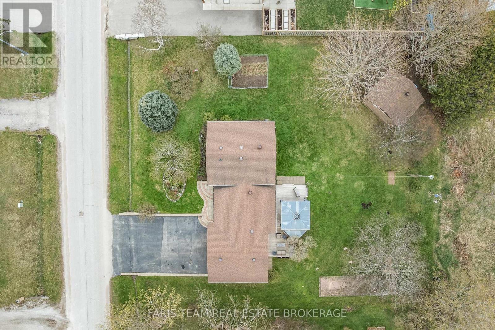 856 Church Drive, Innisfil, Ontario  L0L 1K0 - Photo 27 - N12902376