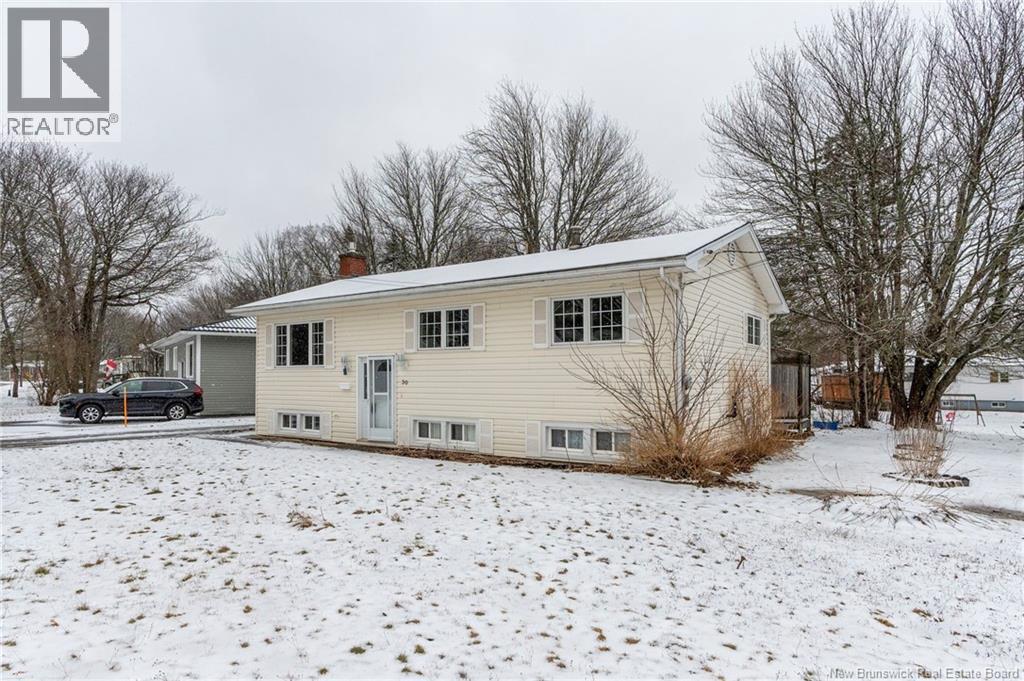 30 Killarney Road, Riverview, New Brunswick  E1B 2Z5 - Photo 3 - NB136376