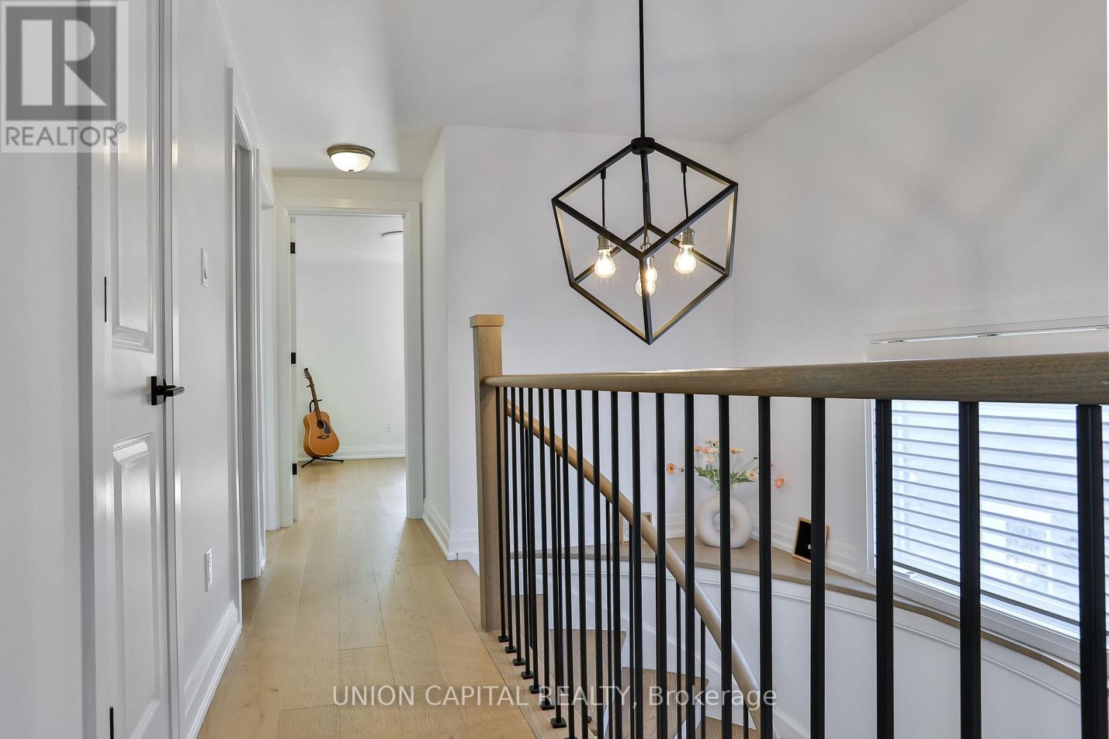 168 Kingsbridge Garden Circle, Mississauga, Ontario  L5R 1T5 - Photo 21 - W12952112