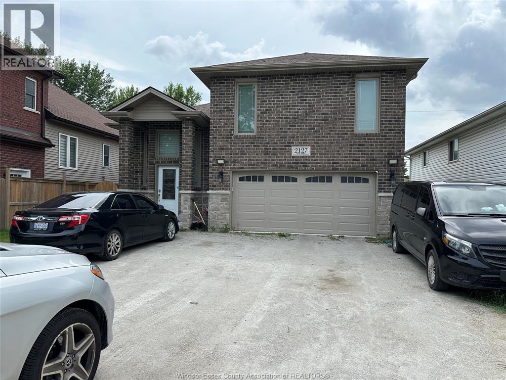 MLS# 26006982: 2127 DOMINION BOULEVARD, Windsor, Canada