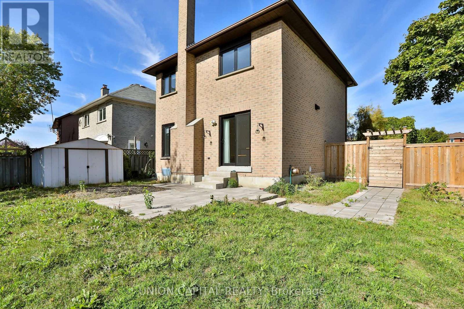 168 Kingsbridge Garden Circle, Mississauga, Ontario  L5R 1T5 - Photo 34 - W12952112