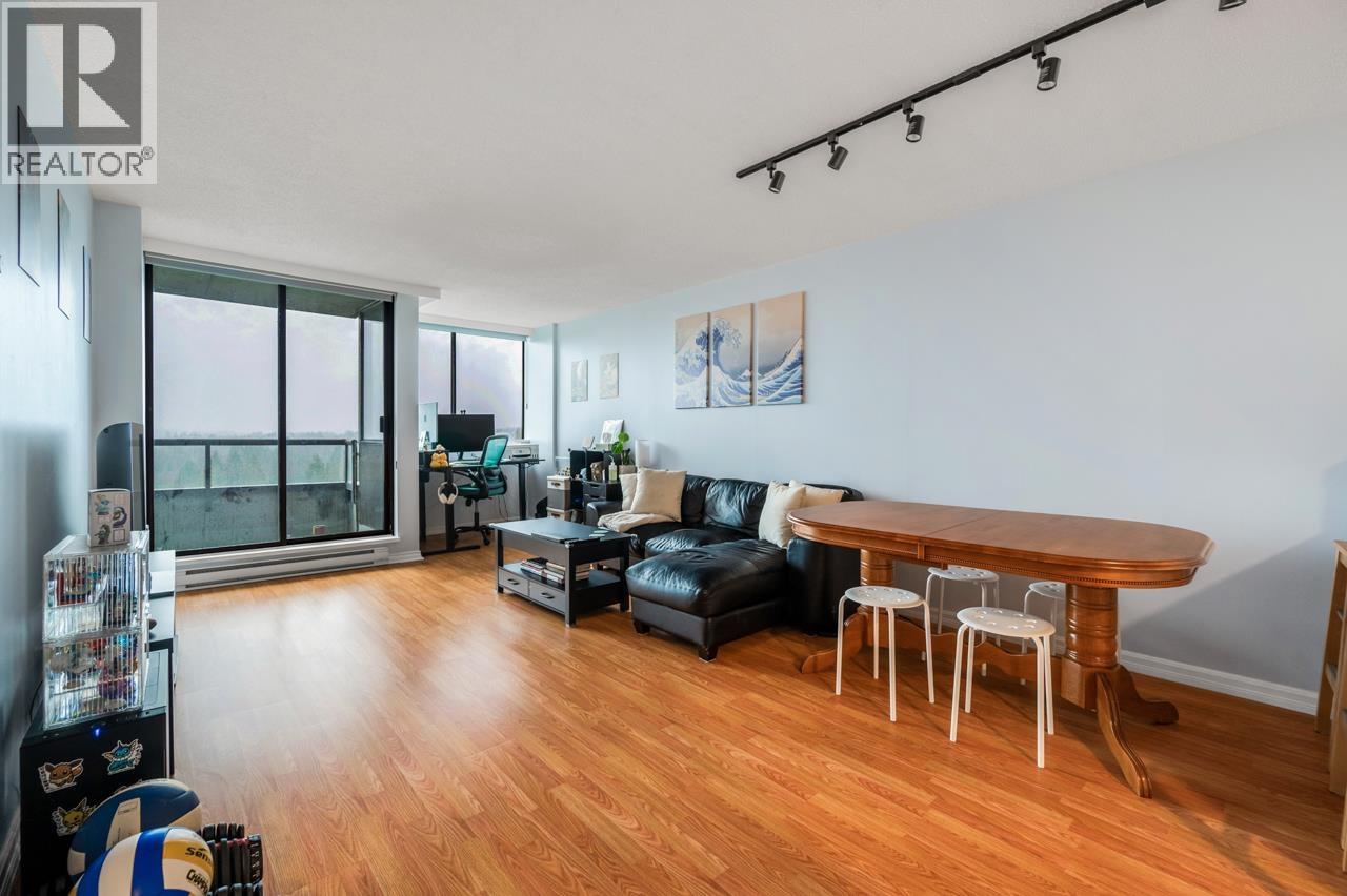 1205 3970 Carrigan Court, Burnaby, British Columbia  V3N 4S5 - Photo 4 - R3106521