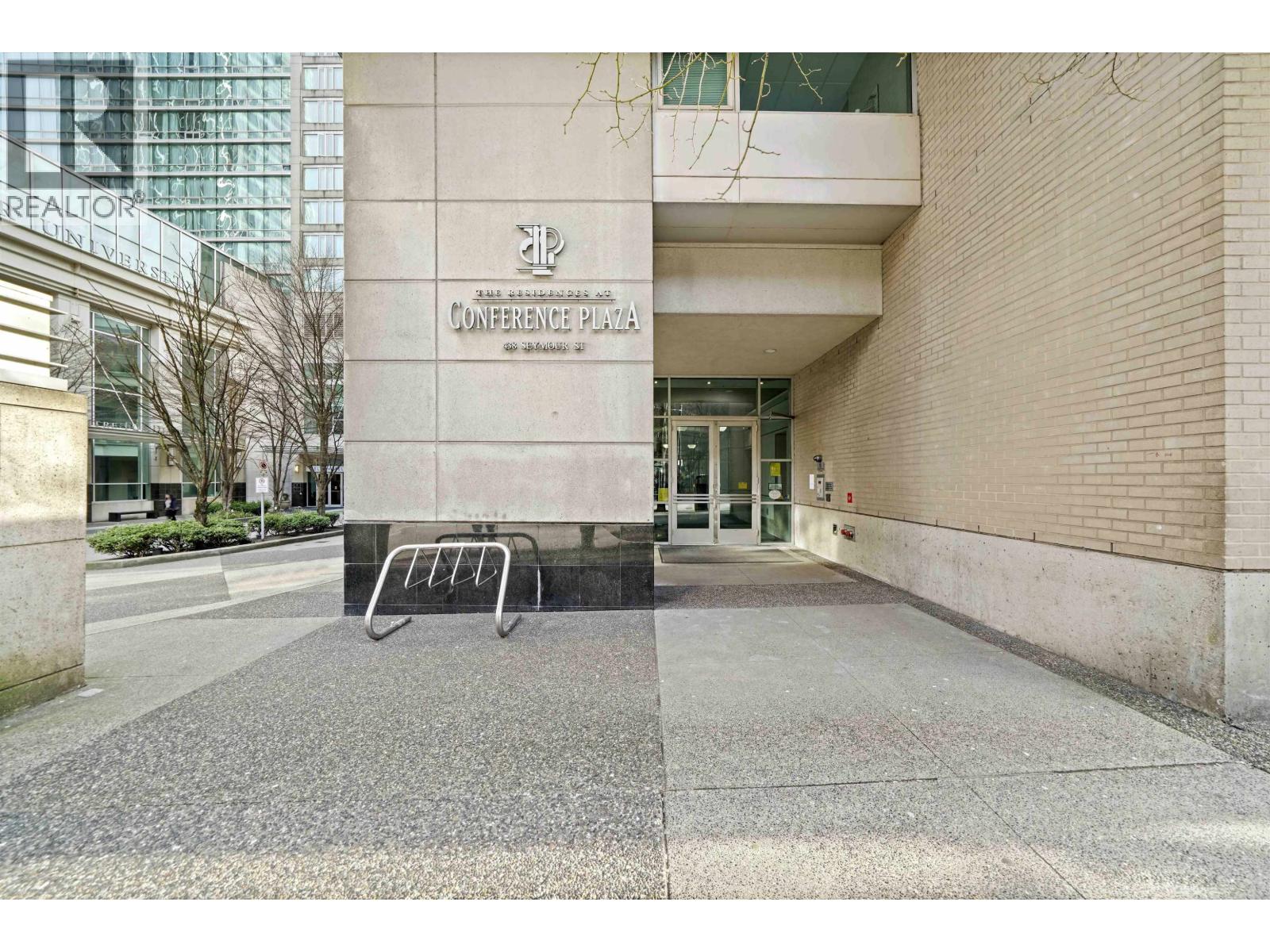 1709 438 Seymour Street, Vancouver, British Columbia  V6B 6H4 - Photo 4 - R3106523