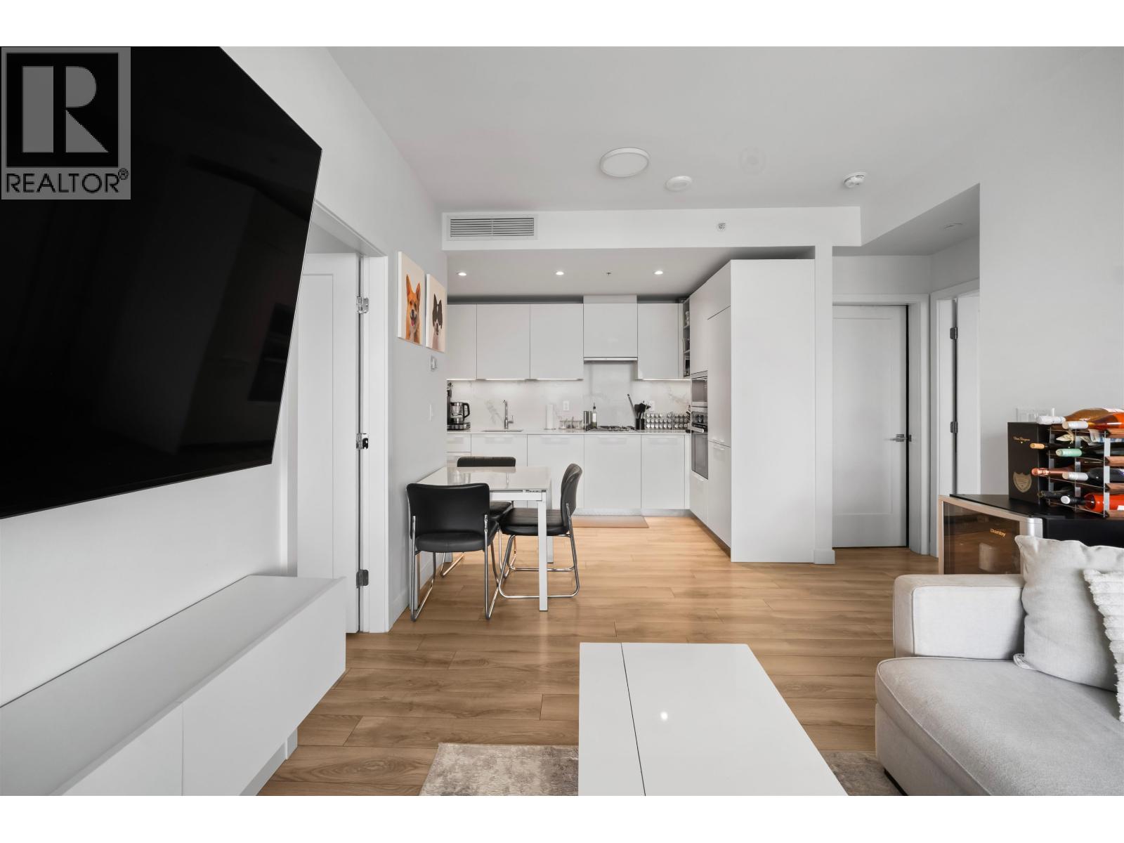 2501 6699 Dunblane Avenue, Burnaby, British Columbia  V5H 0J8 - Photo 7 - R3106537