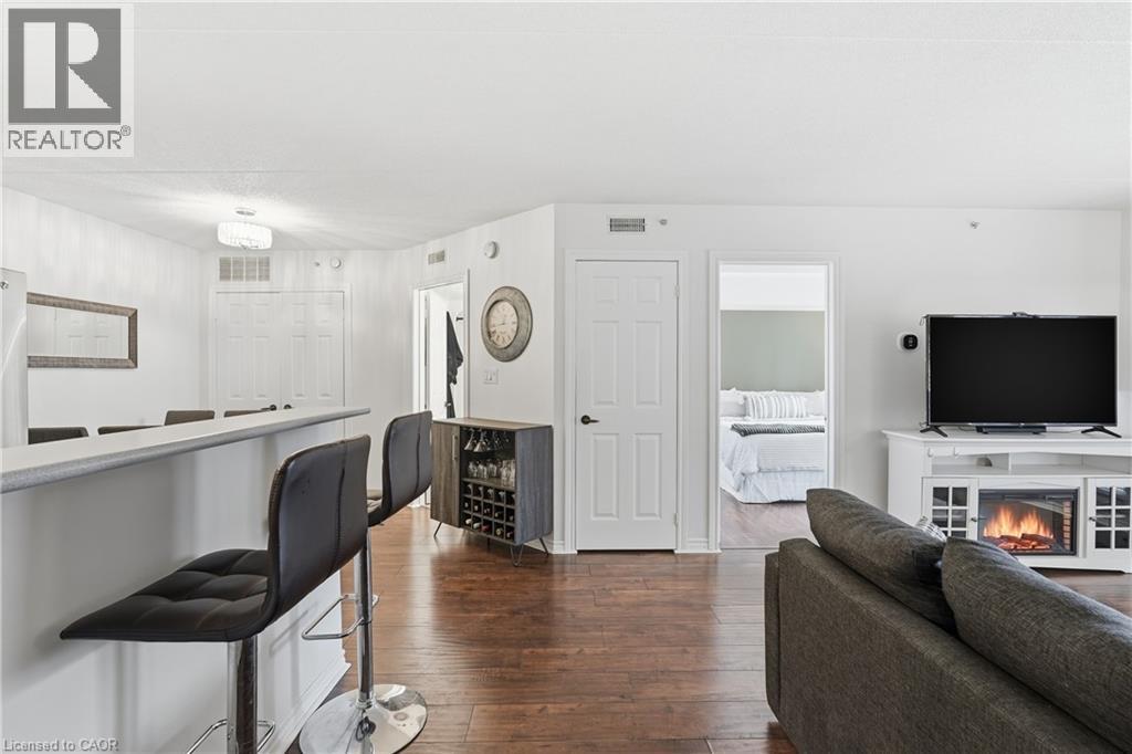 4015 Kilmer Drive Unit# 204, Burlington, Ontario  L7M 4M4 - Photo 4 - 40817223