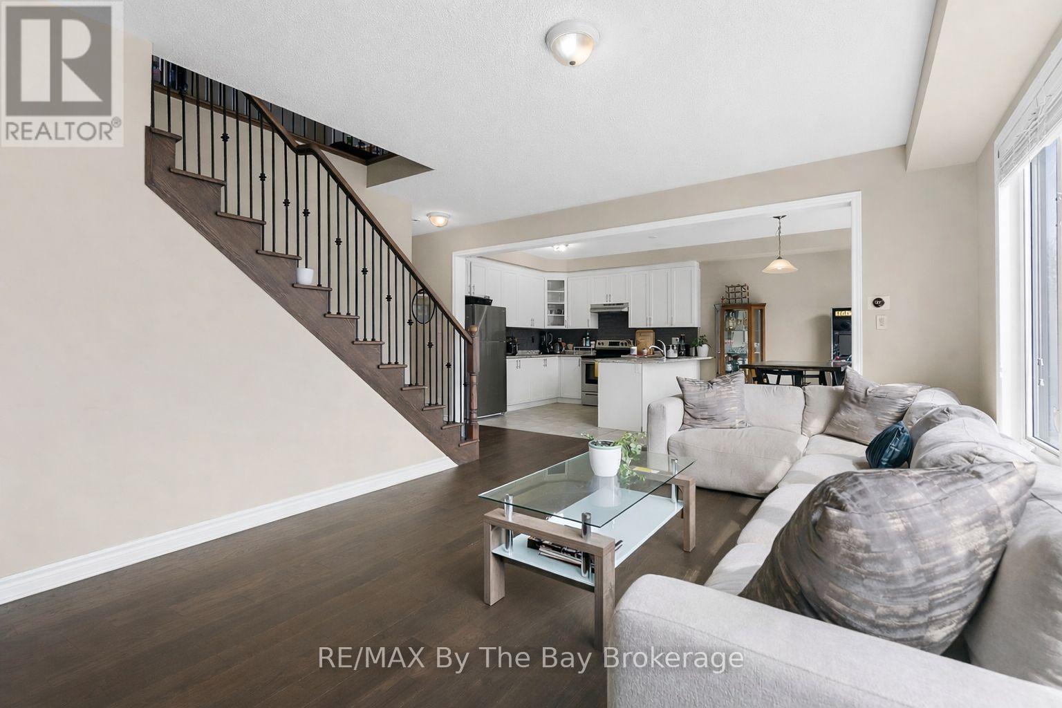 56 Kirby Avenue, Collingwood, Ontario  L9Y 3Y8 - Photo 12 - S12952832