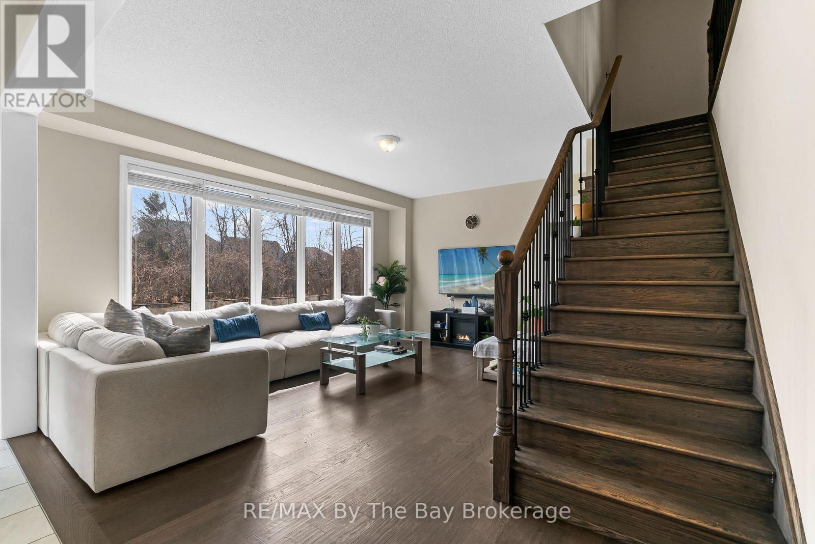 56 Kirby Avenue, Collingwood, Ontario  L9Y 3Y8 - Photo 14 - S12952832