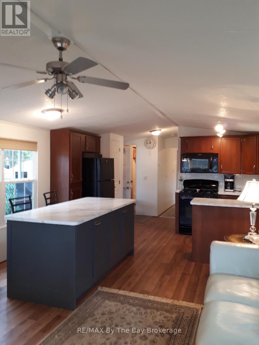 32 Temagami Trail, Wasaga Beach, Ontario  L9Z 1X7 - Photo 13 - S12952884