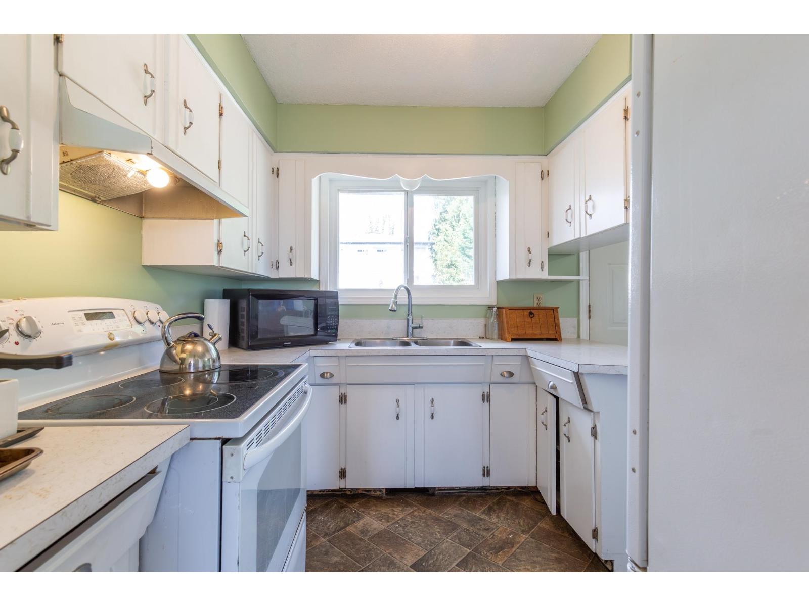 33457 2nd Avenue, Mission, British Columbia  V2V 1K6 - Photo 5 - R3105589