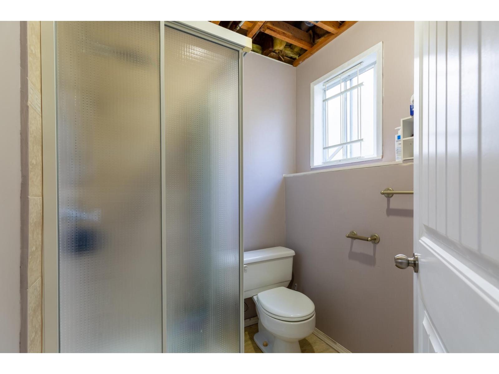 33457 2nd Avenue, Mission, British Columbia  V2V 1K6 - Photo 12 - R3105589