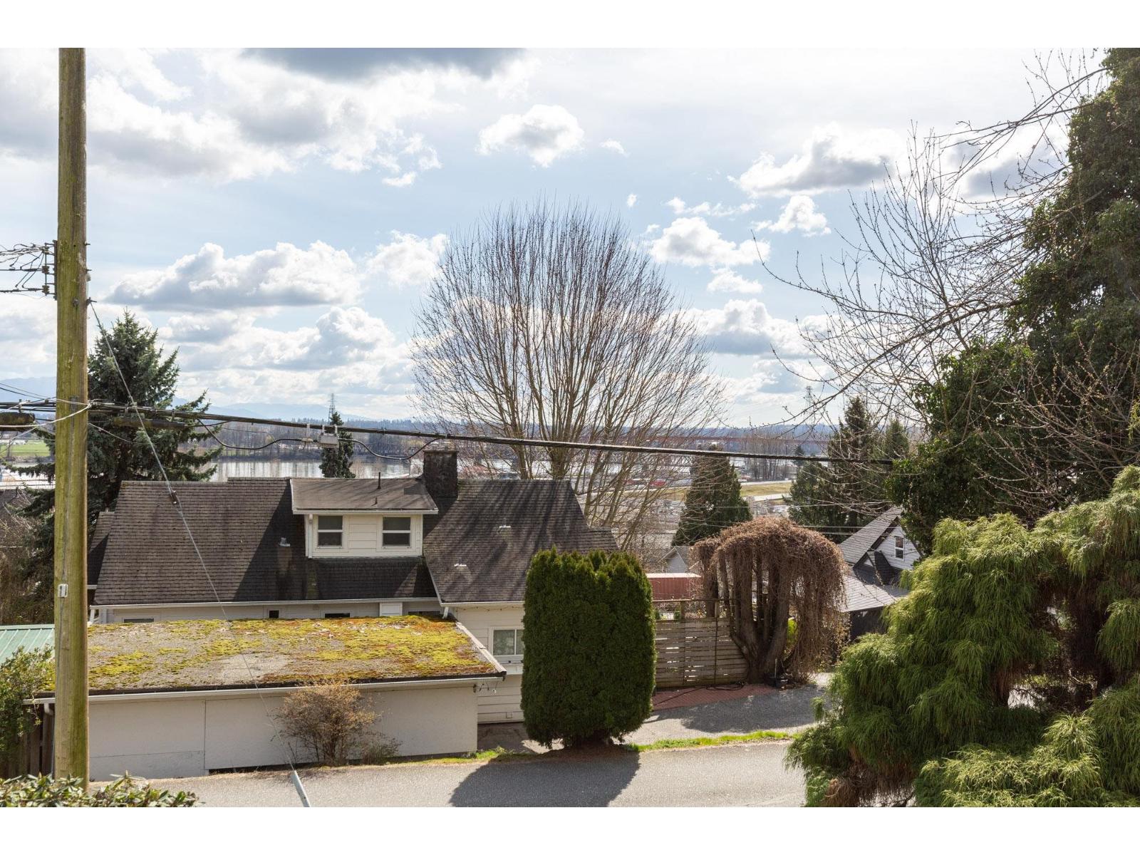 33457 2nd Avenue, Mission, British Columbia  V2V 1K6 - Photo 29 - R3105589