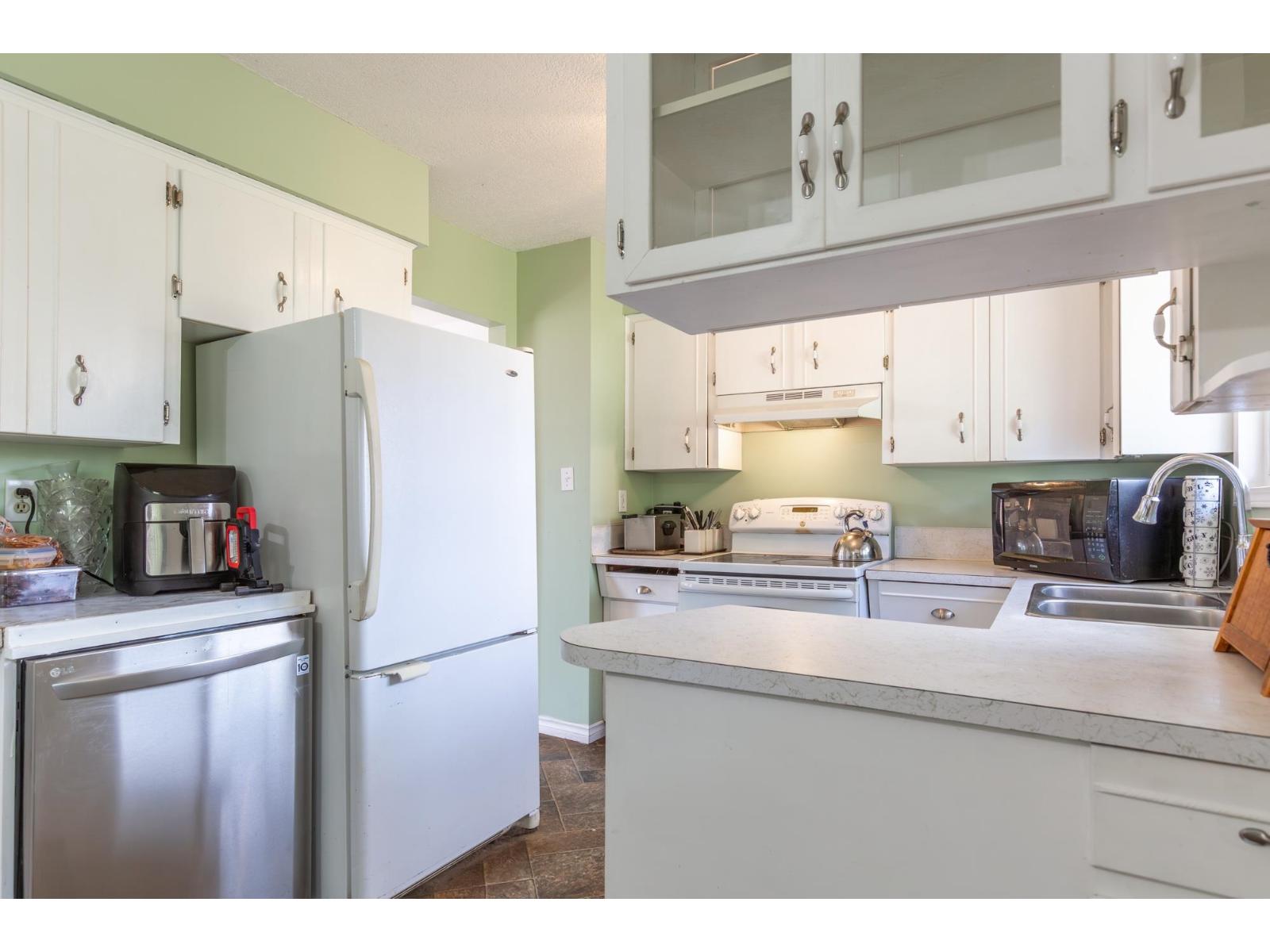 33457 2nd Avenue, Mission, British Columbia  V2V 1K6 - Photo 6 - R3105589