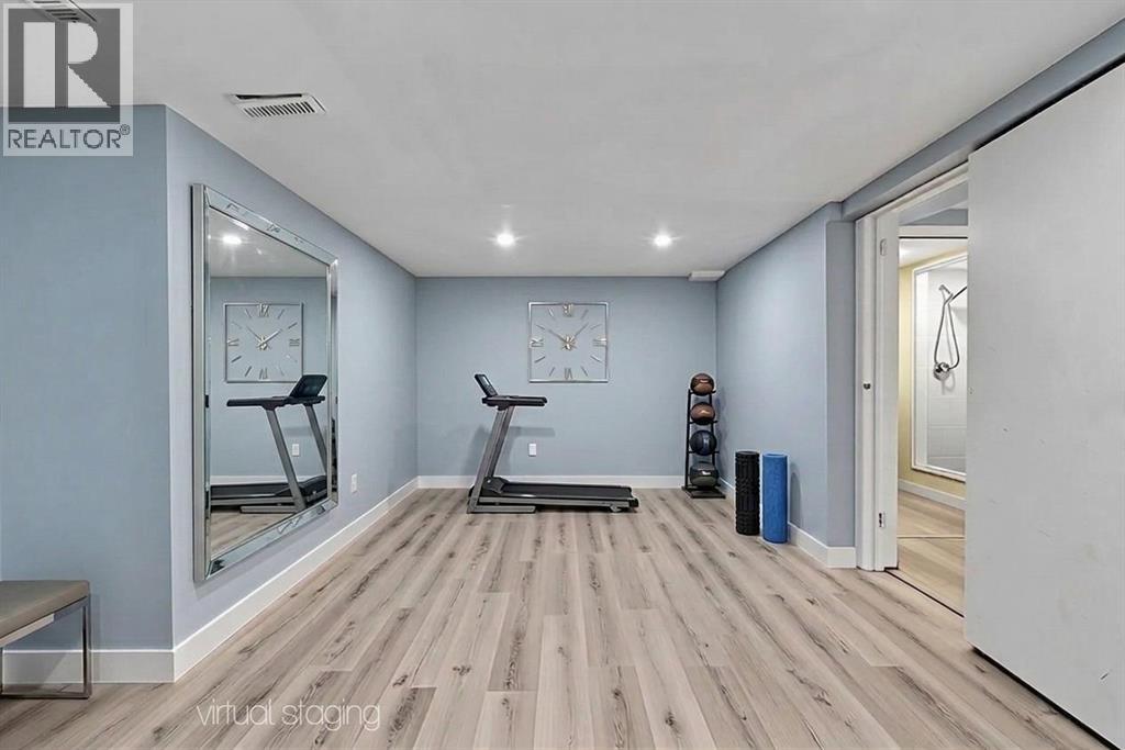 44 Strathclair Rise SW, Calgary, Alberta  T3H 1G4 - Photo 33 - A2294964