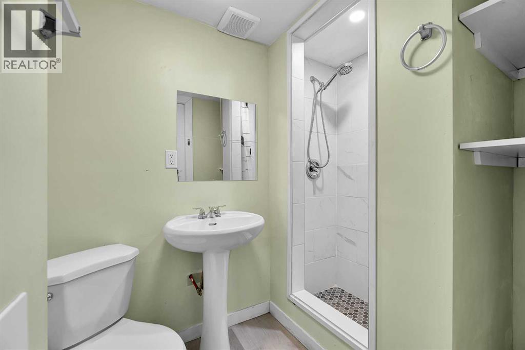 44 Strathclair Rise SW, Calgary, Alberta  T3H 1G4 - Photo 30 - A2294964