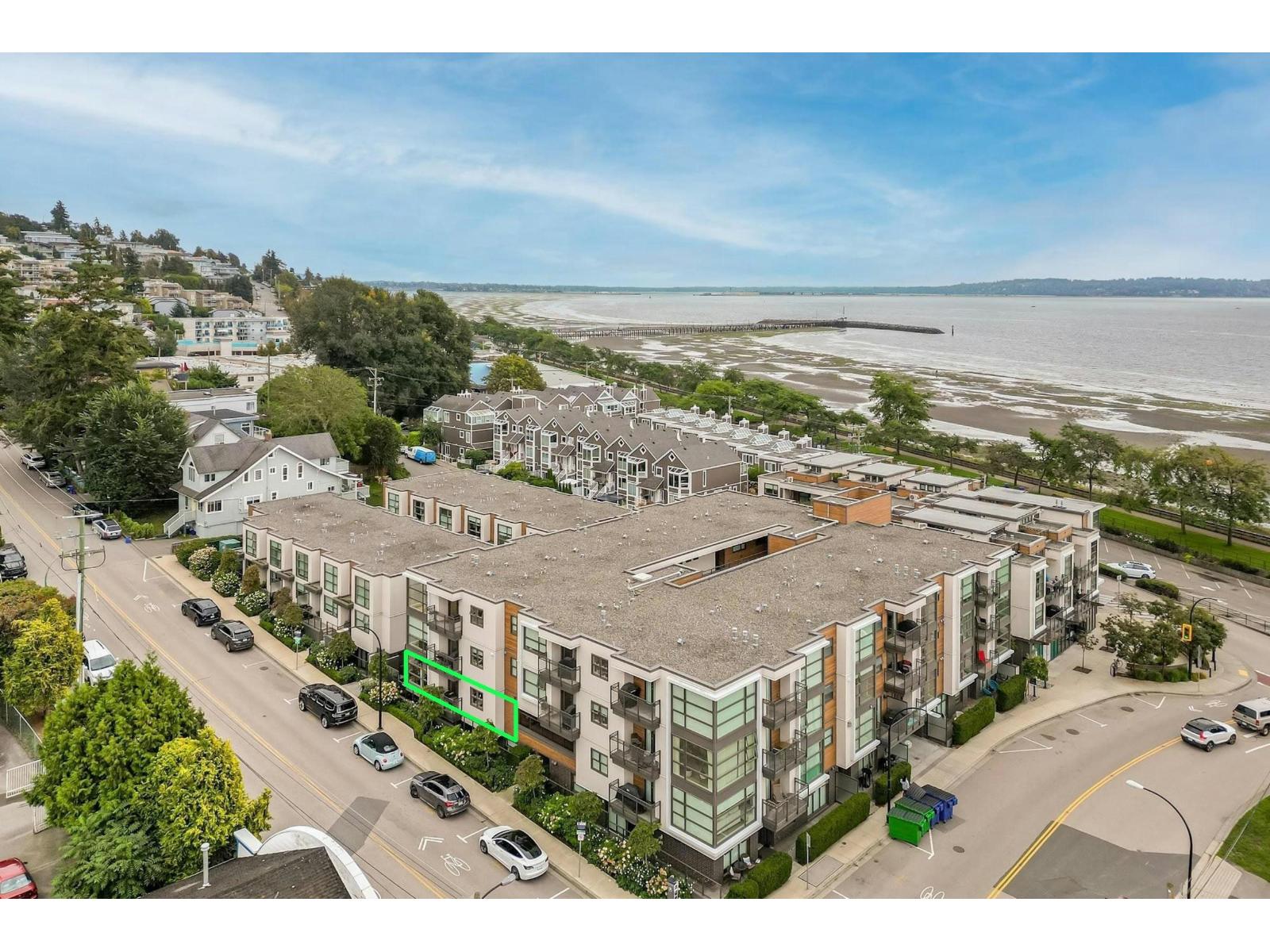 205 1160 OXFORD STREET, Surrey, British Columbia