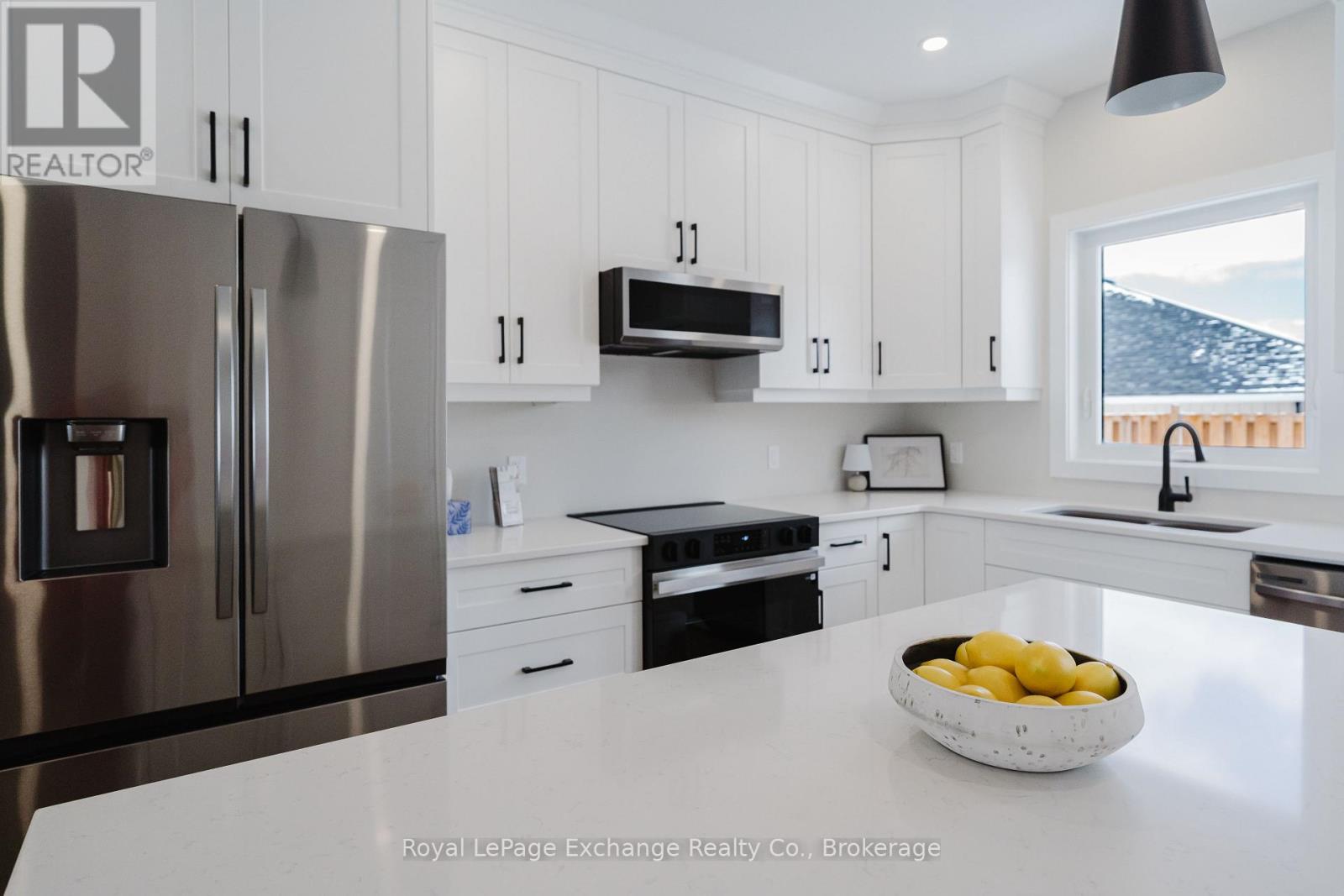 46 - 1071 Waterloo Street N, Saugeen Shores, Ontario  N0H 2C3 - Photo 7 - X12952882