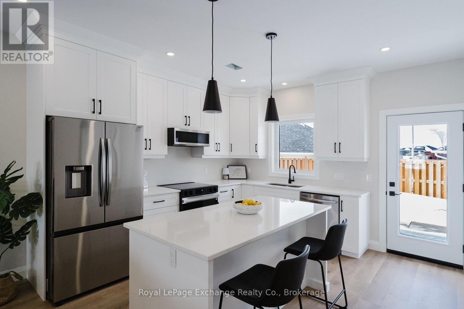 46 - 1071 Waterloo Street N, Saugeen Shores, Ontario  N0H 2C3 - Photo 8 - X12952882