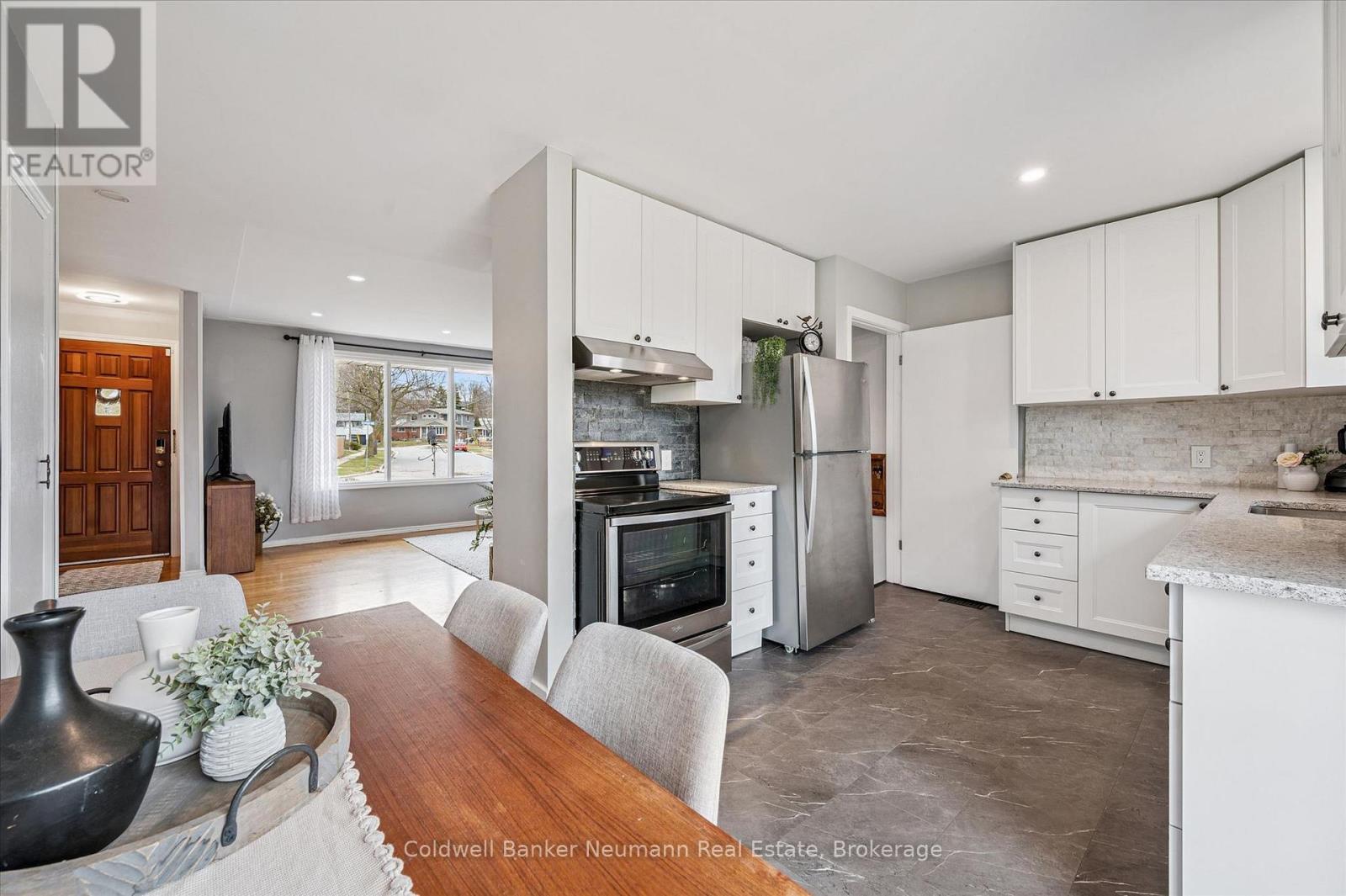 32 Sleeman Avenue, Guelph, Ontario  N1H 6E9 - Photo 13 - X12952908