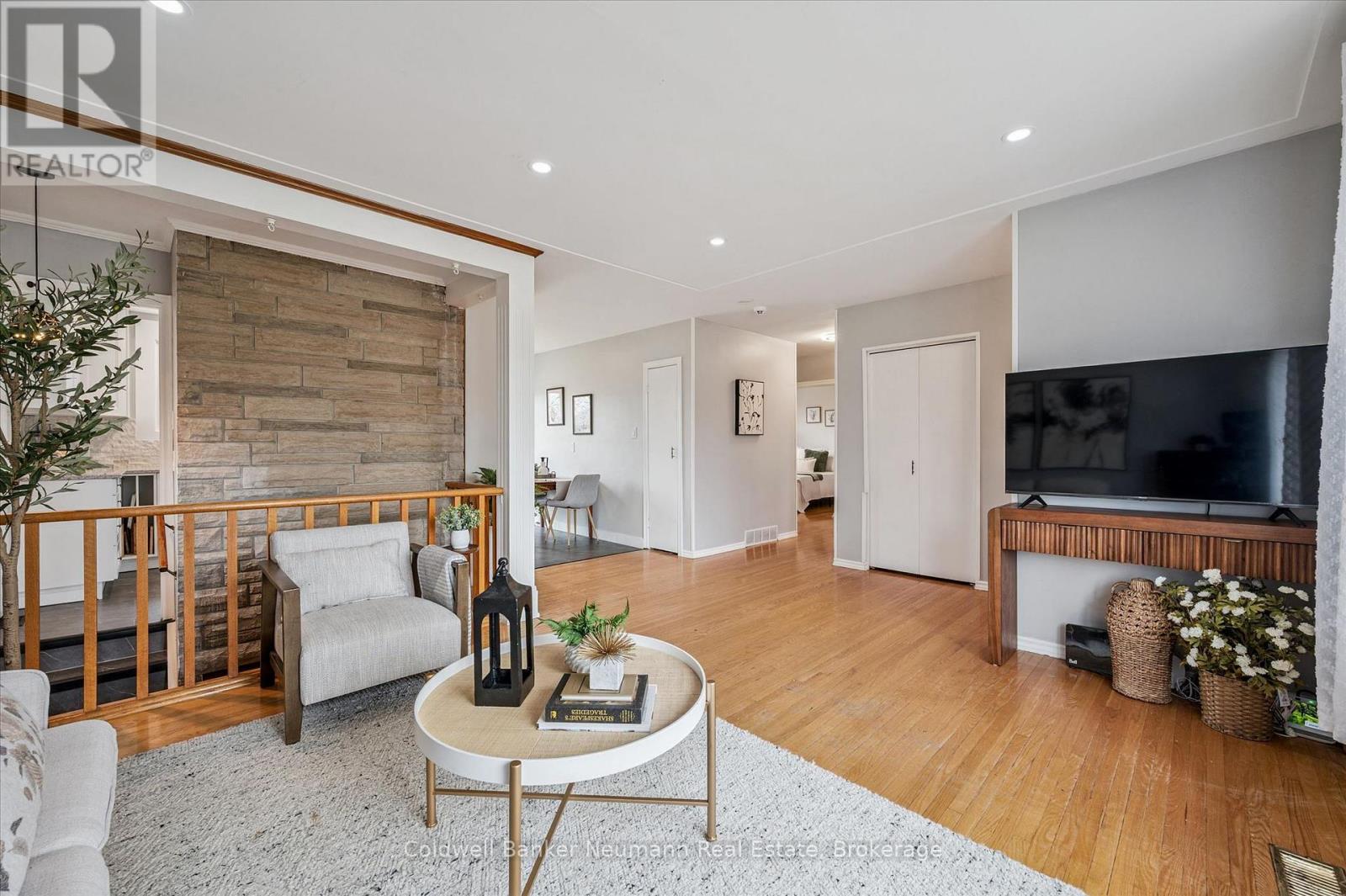 32 Sleeman Avenue, Guelph, Ontario  N1H 6E9 - Photo 7 - X12952908