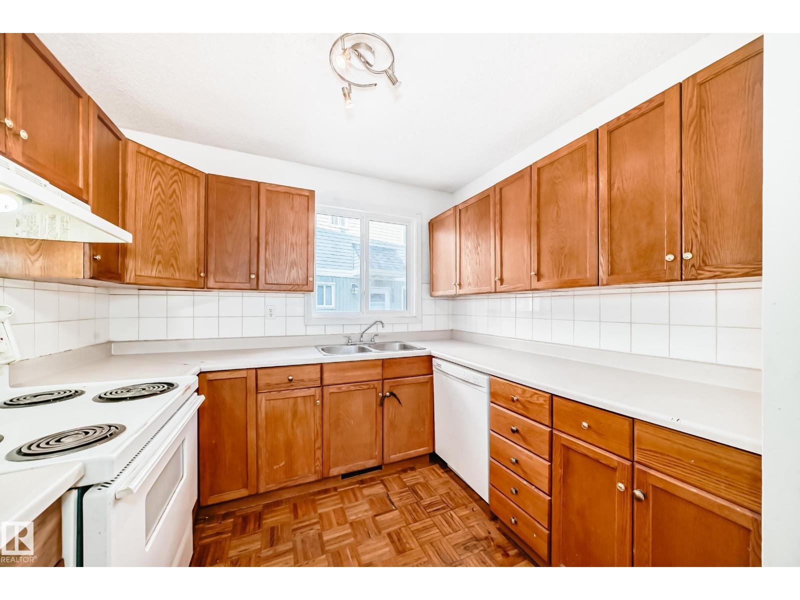 8217 182 St Nw Nw, Edmonton, Alberta  T5T 1L2 - Photo 6 - E4480346