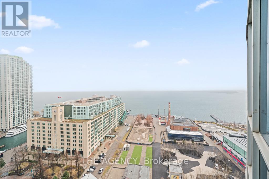 2103 - 218 Queens Quay Boulevard W, Toronto, Ontario  M5J 2Y6 - Photo 23 - C12952806