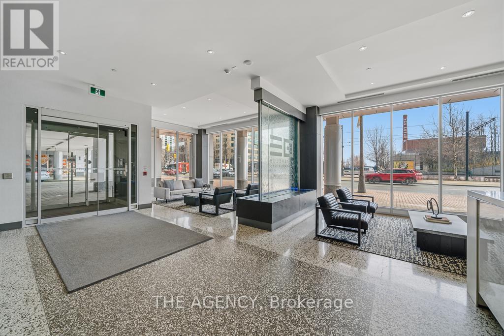 2103 - 218 Queens Quay Boulevard W, Toronto, Ontario  M5J 2Y6 - Photo 28 - C12952806