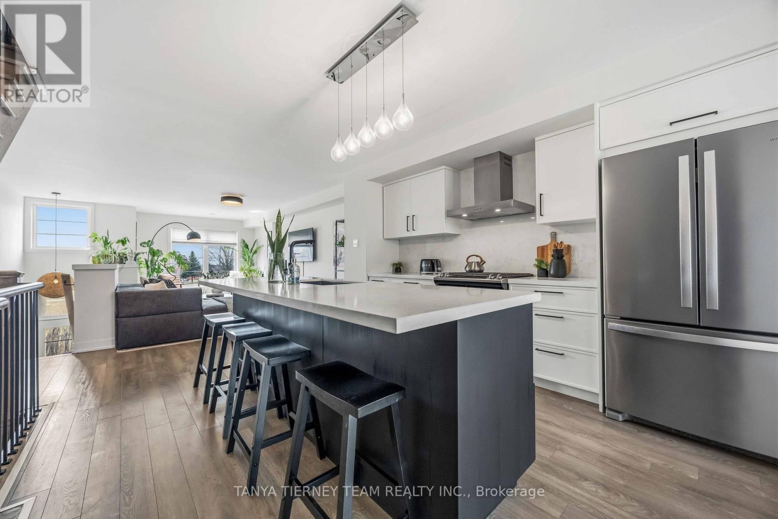 34 Shawfield Way, Whitby, Ontario  L1R 0N8 - Photo 15 - E12952878