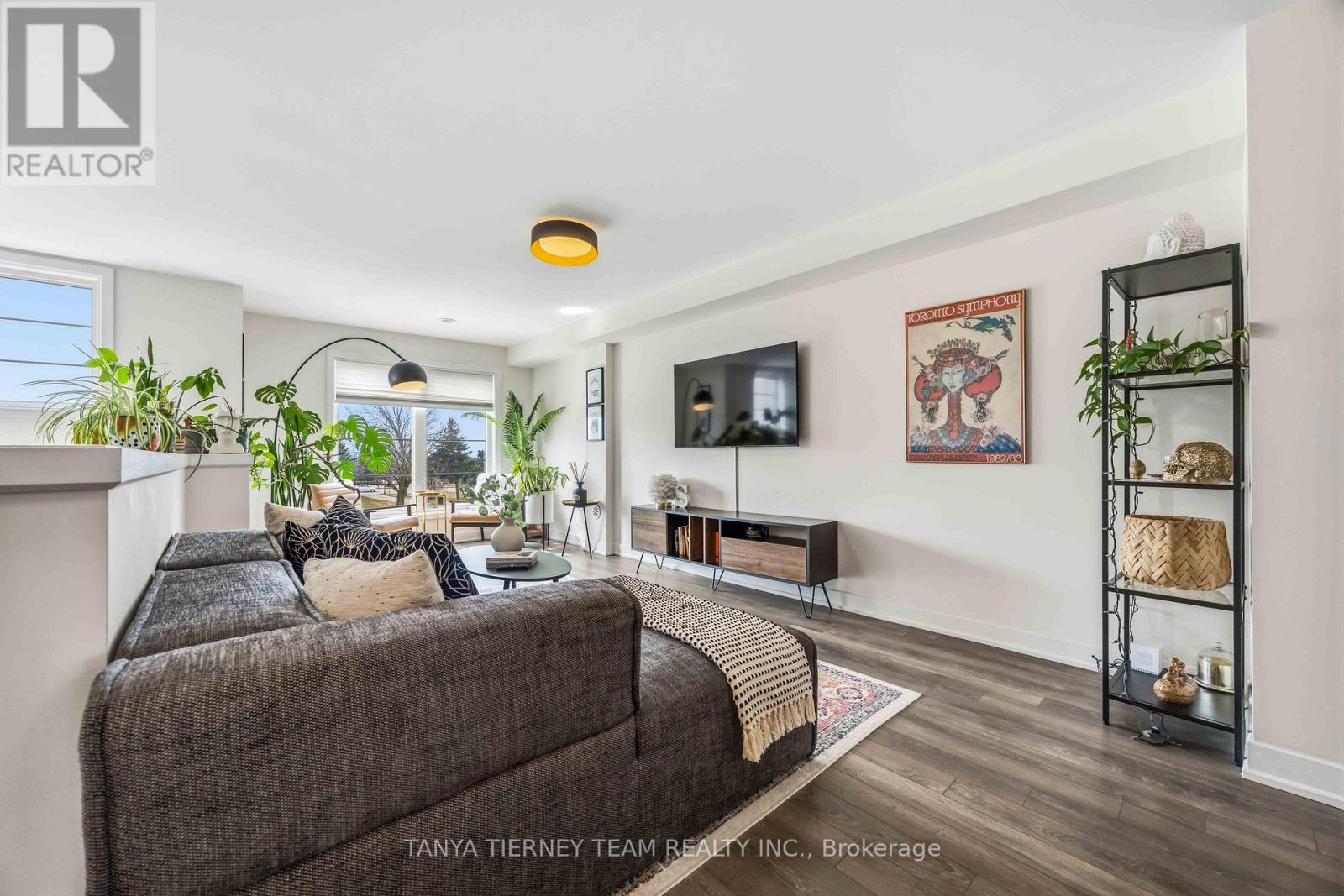 34 Shawfield Way, Whitby, Ontario  L1R 0N8 - Photo 6 - E12952878