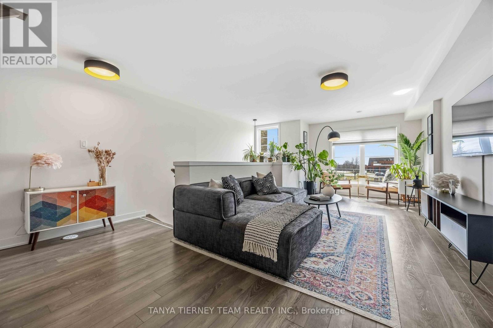 34 Shawfield Way, Whitby, Ontario  L1R 0N8 - Photo 8 - E12952878