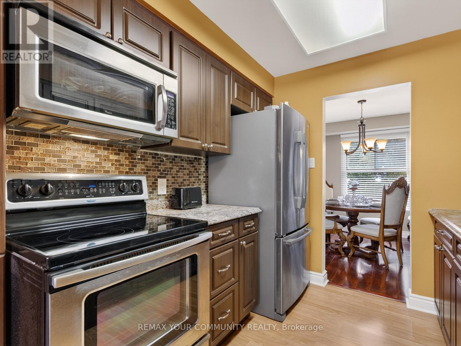 77 Oakhaven Drive, Toronto, Ontario  M1V 1X8 - Photo 8 - E12952916