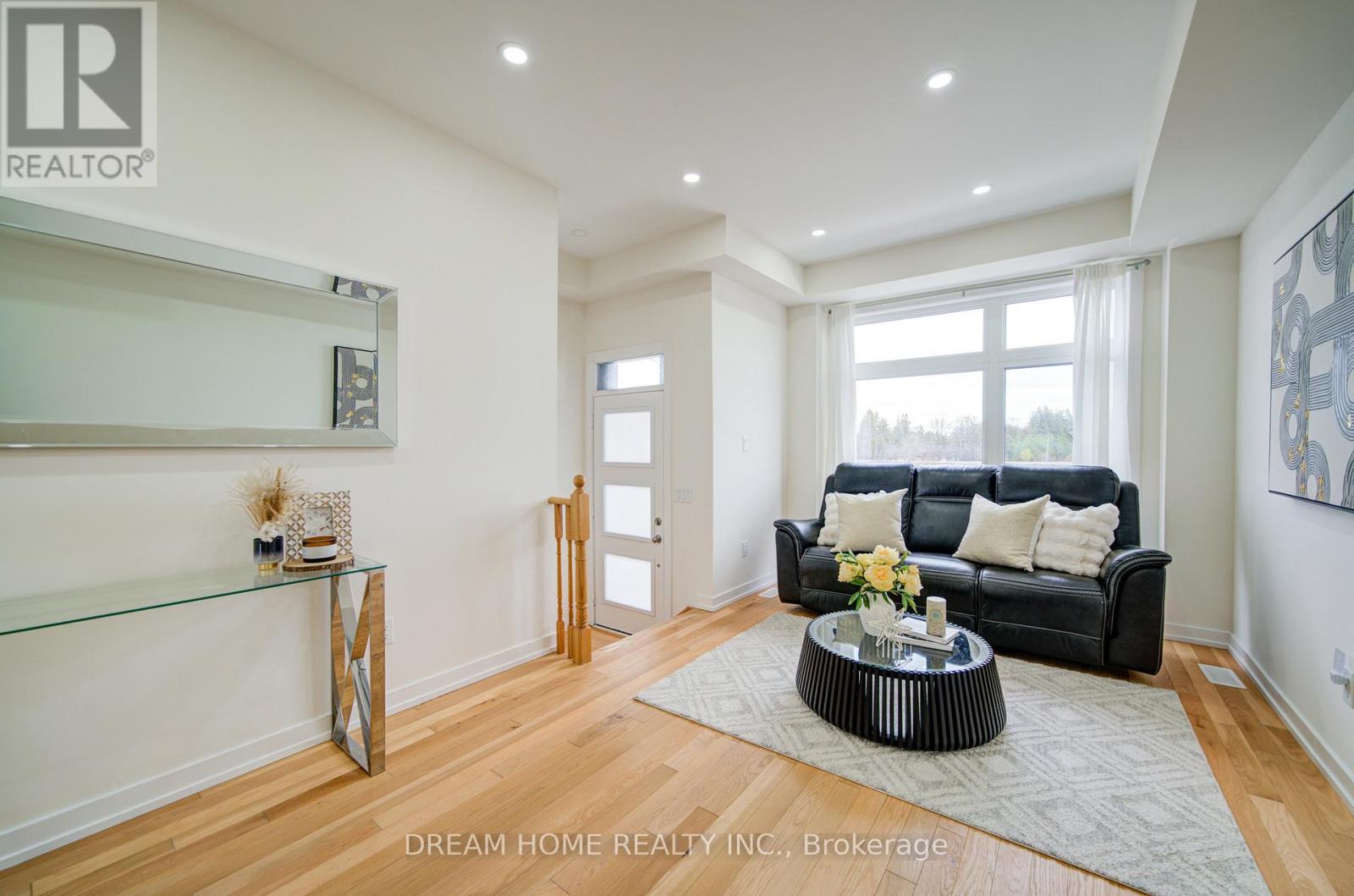 2190 Donald Cousens Parkway, Markham, Ontario  L6B 1P1 - Photo 11 - N12948920